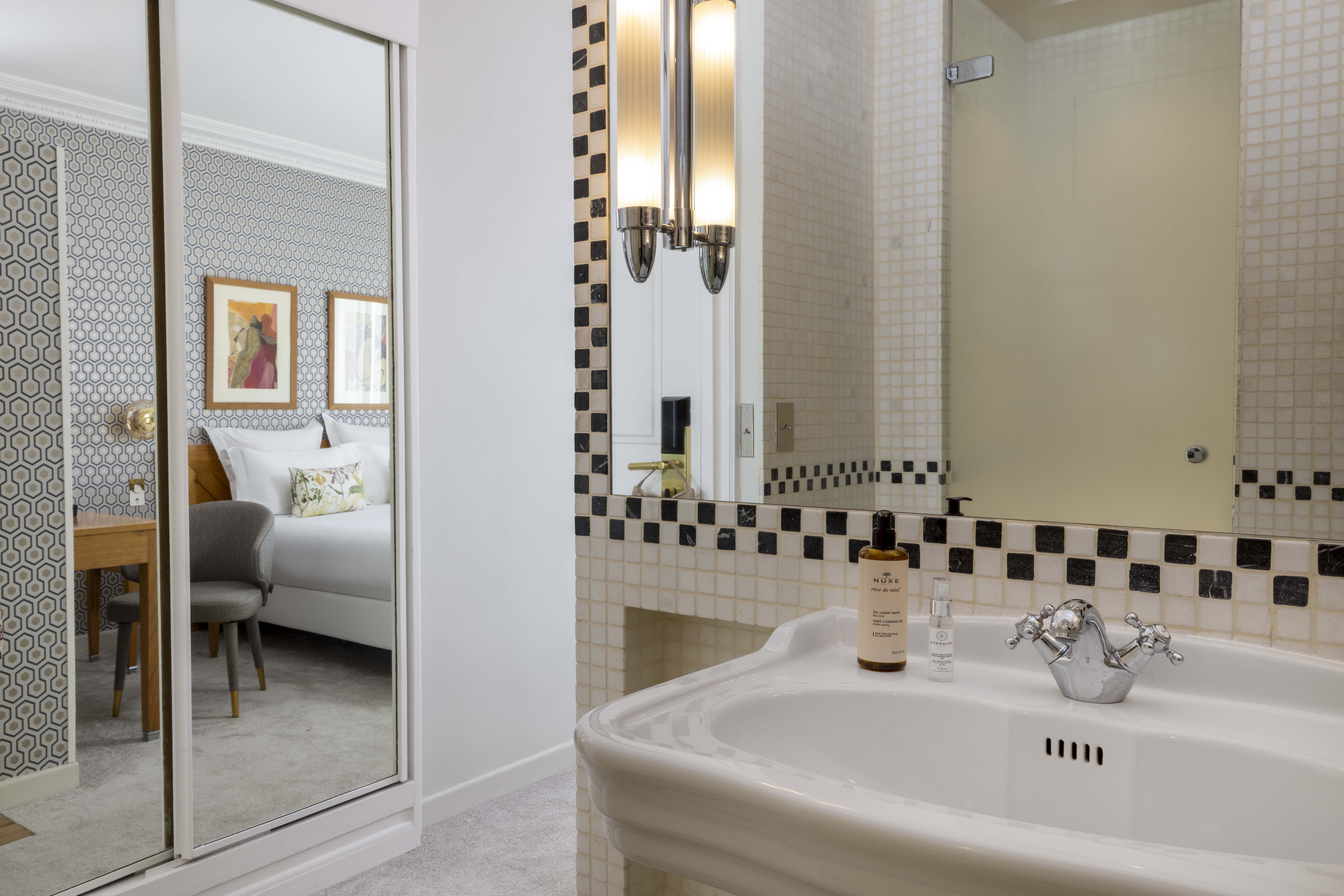 Double or Twin Superior