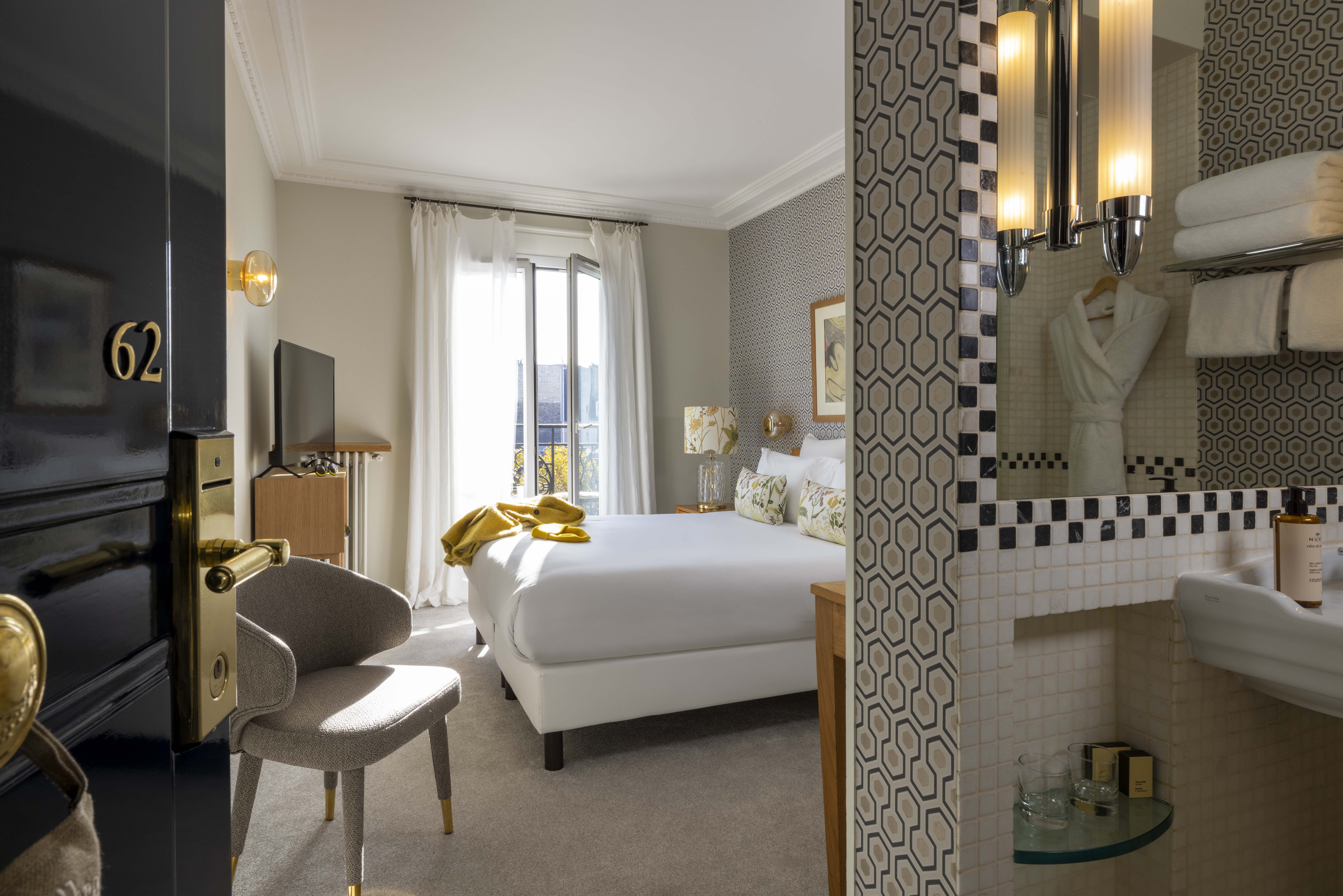 Double or Twin Superior