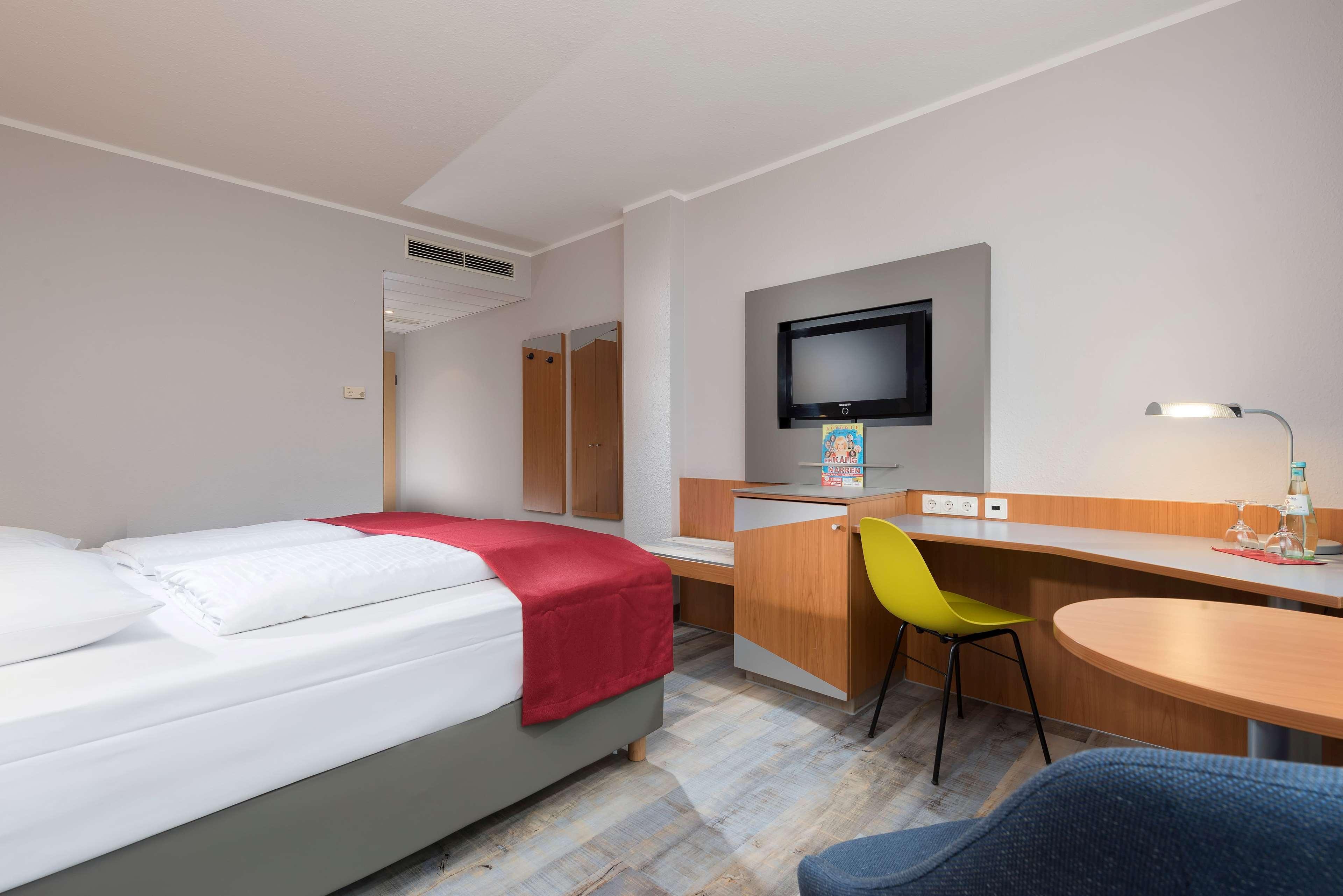 Room Economy
