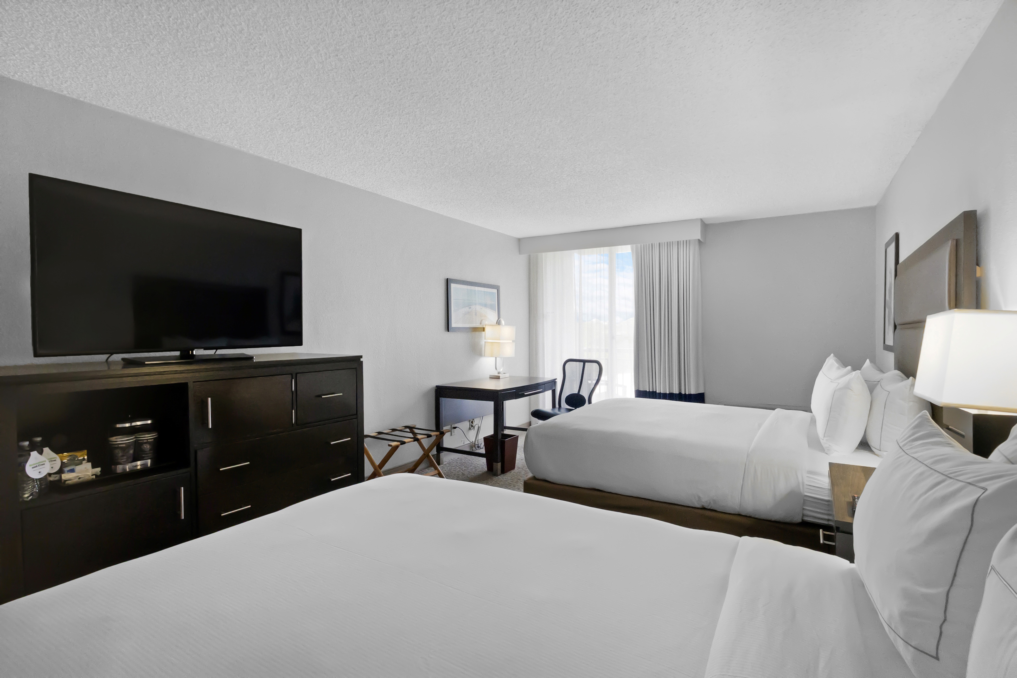 Double Garden View King Bed