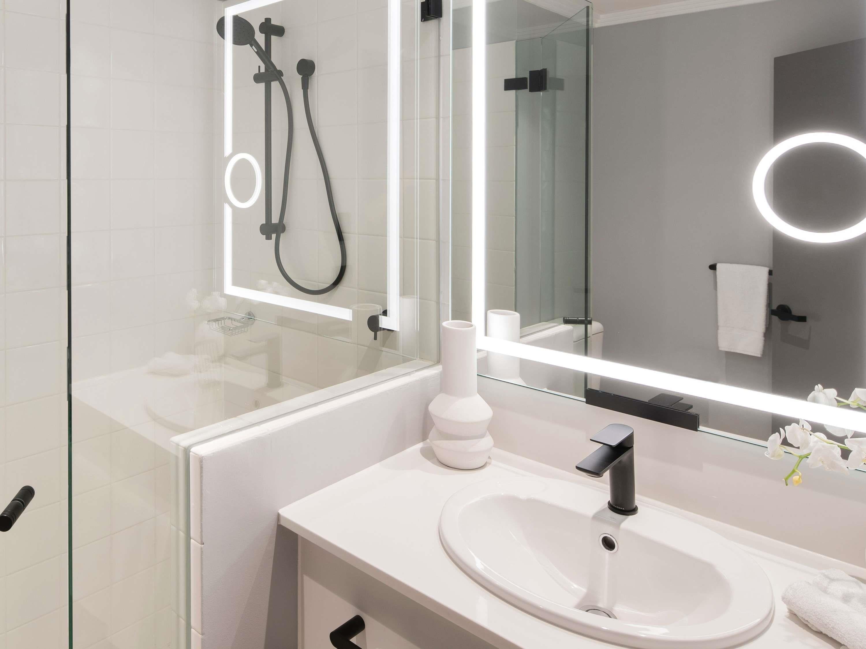 Double King Size Bed