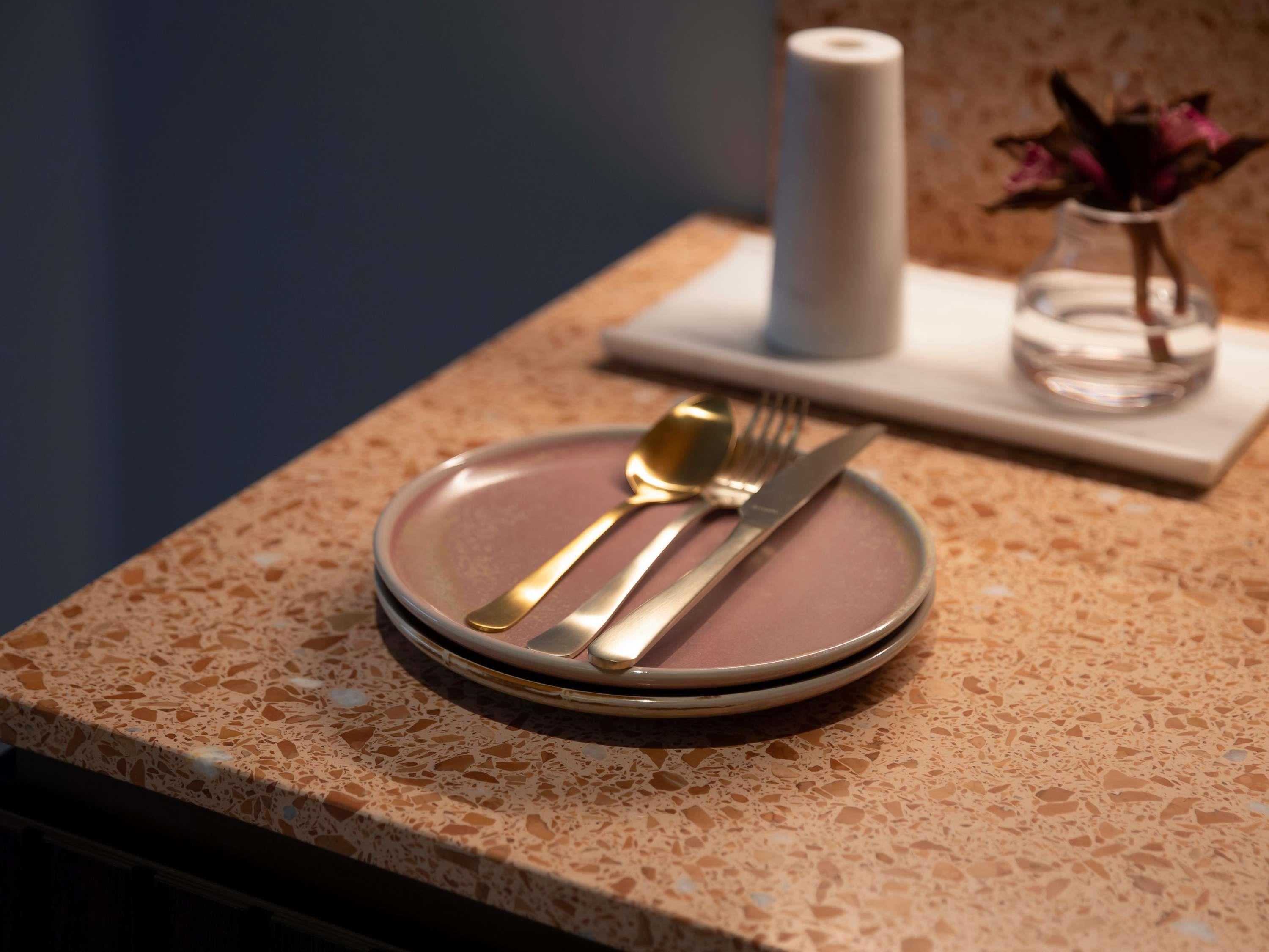 Double Superior Queen Bed