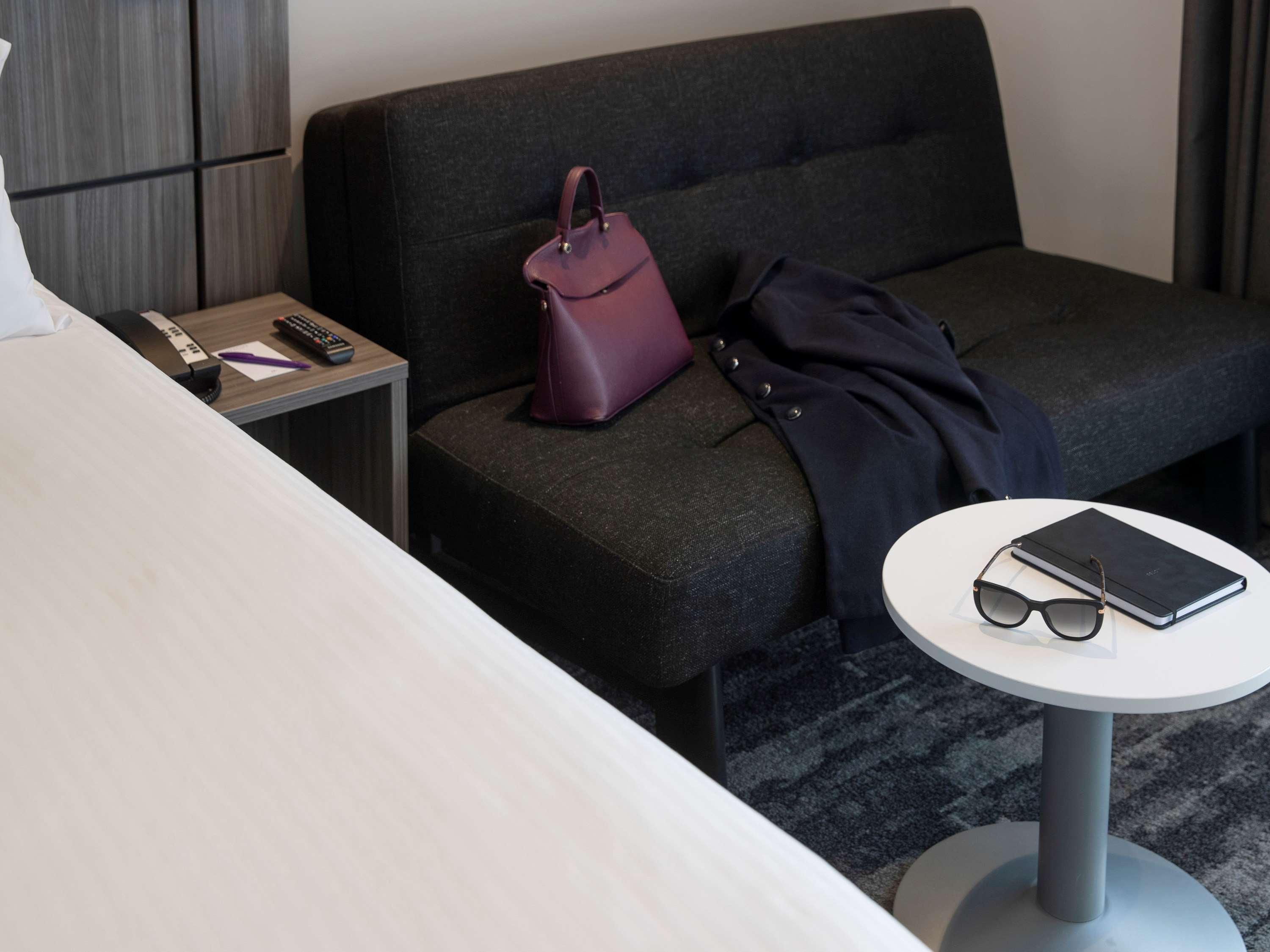 Double Executive Queen Bed