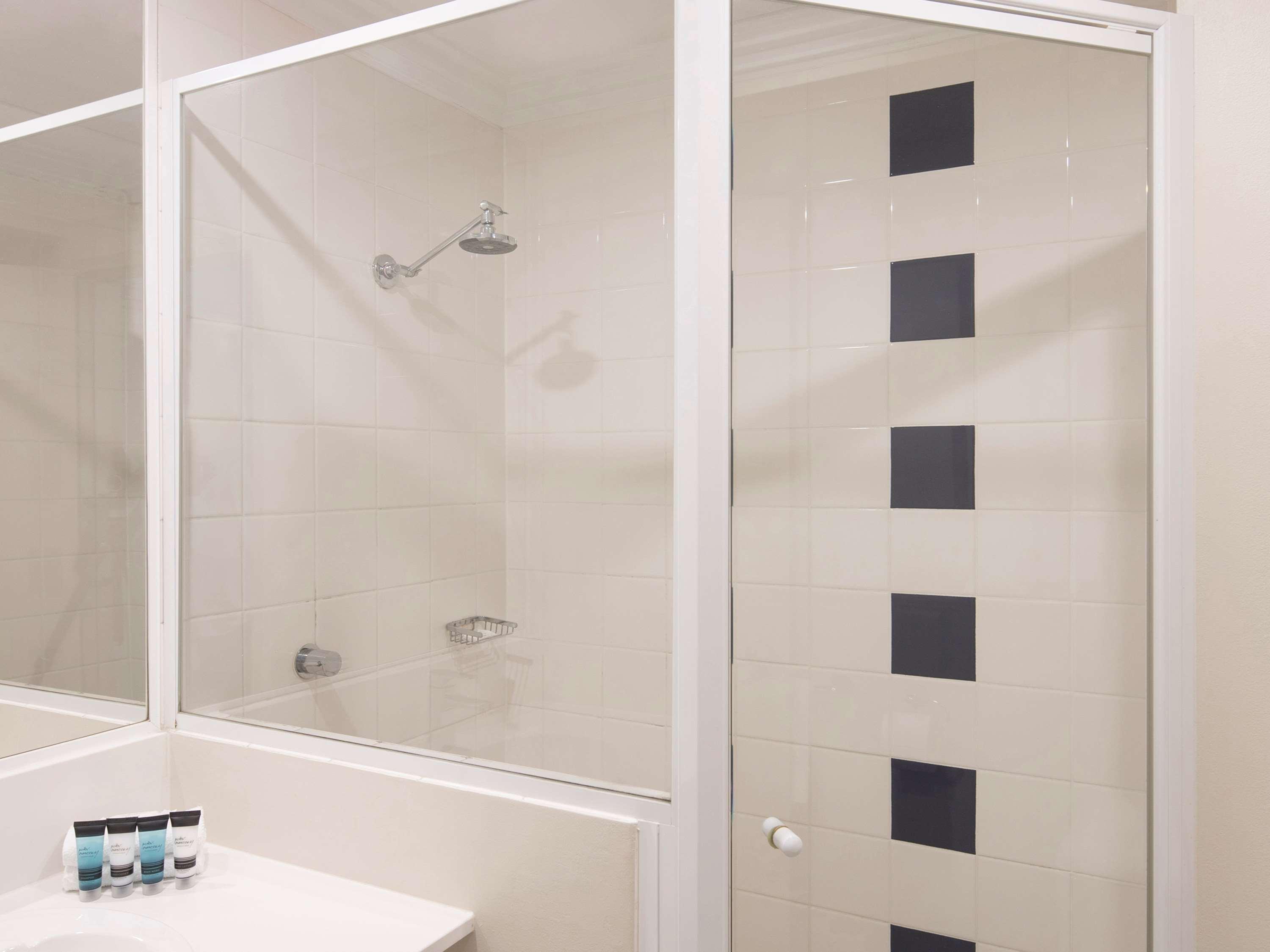 Double Queen Size Bed