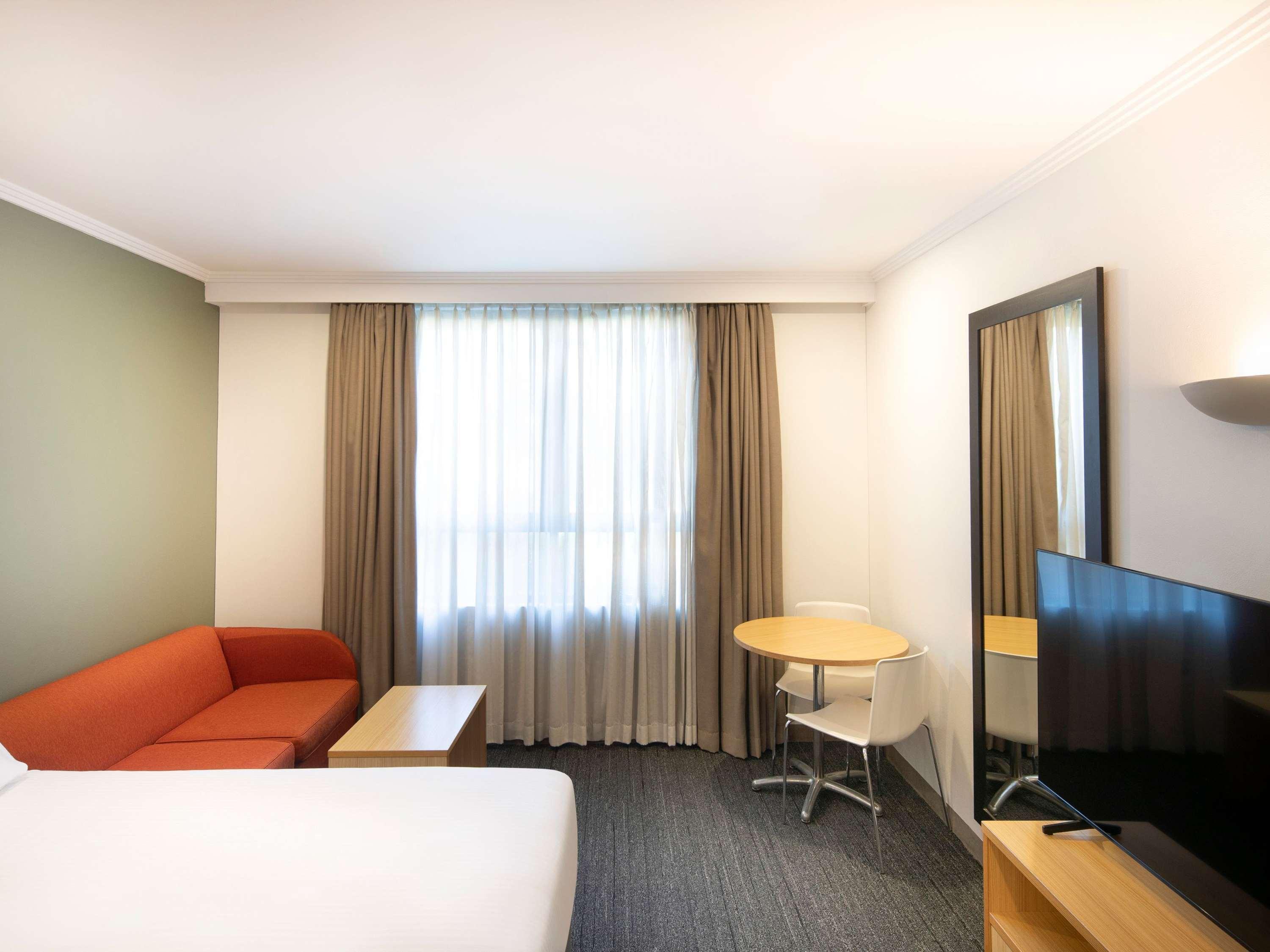 Double Queen Size Bed