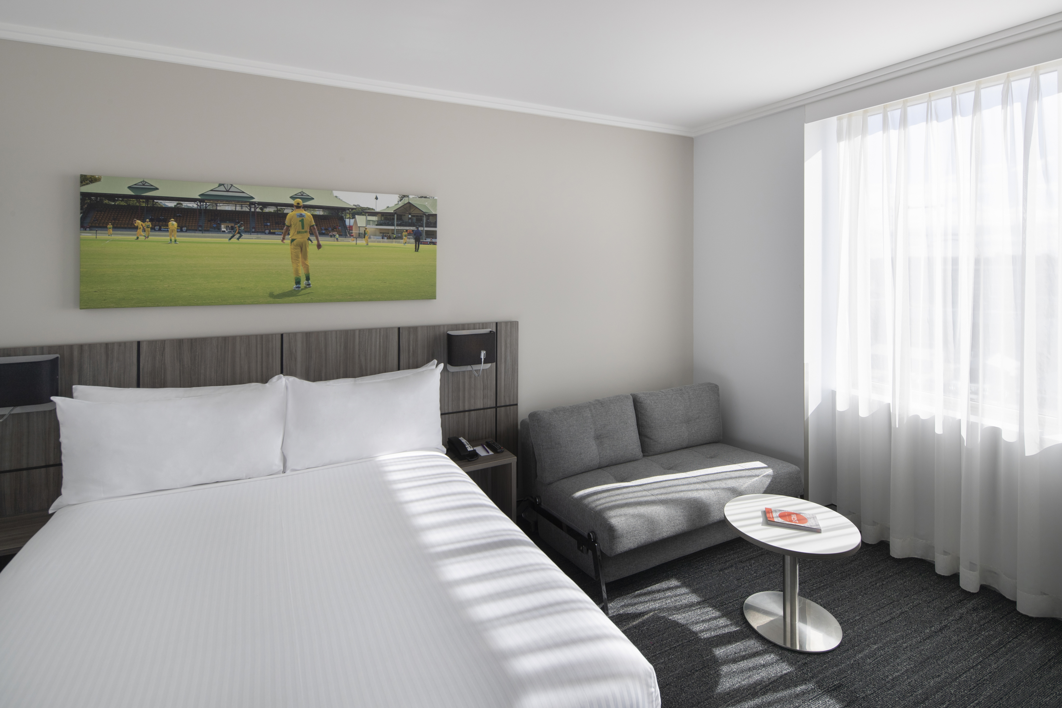 Double Executive Queen Bed