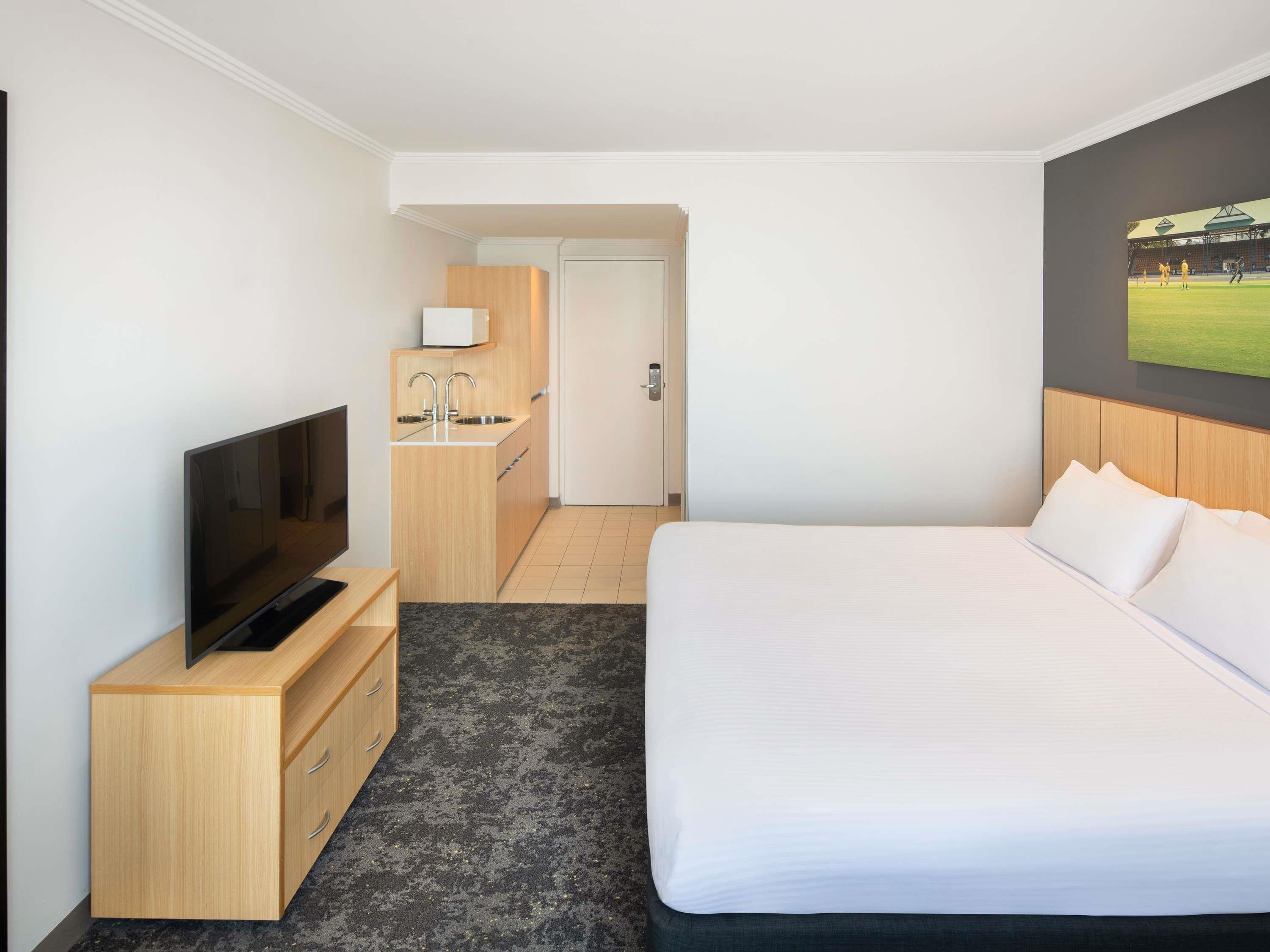 Double Accessible-queen Size Bed