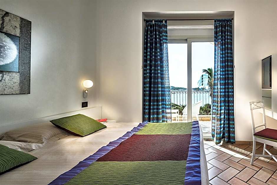 Double Deluxe Sea View