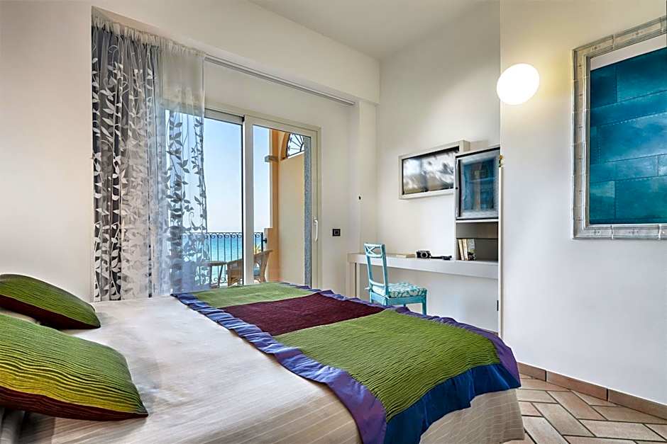 Double Deluxe Sea View