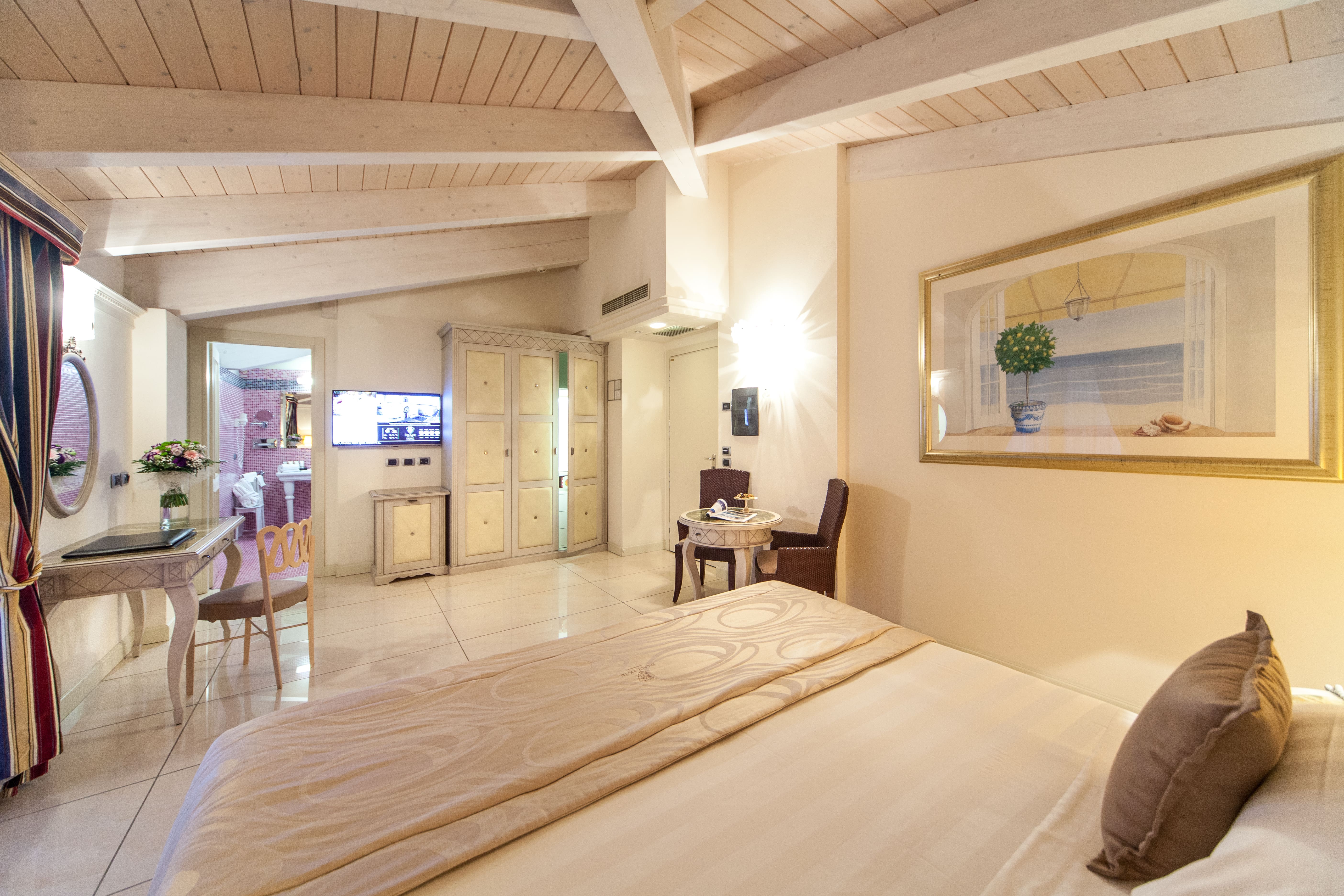 Double or Twin Deluxe