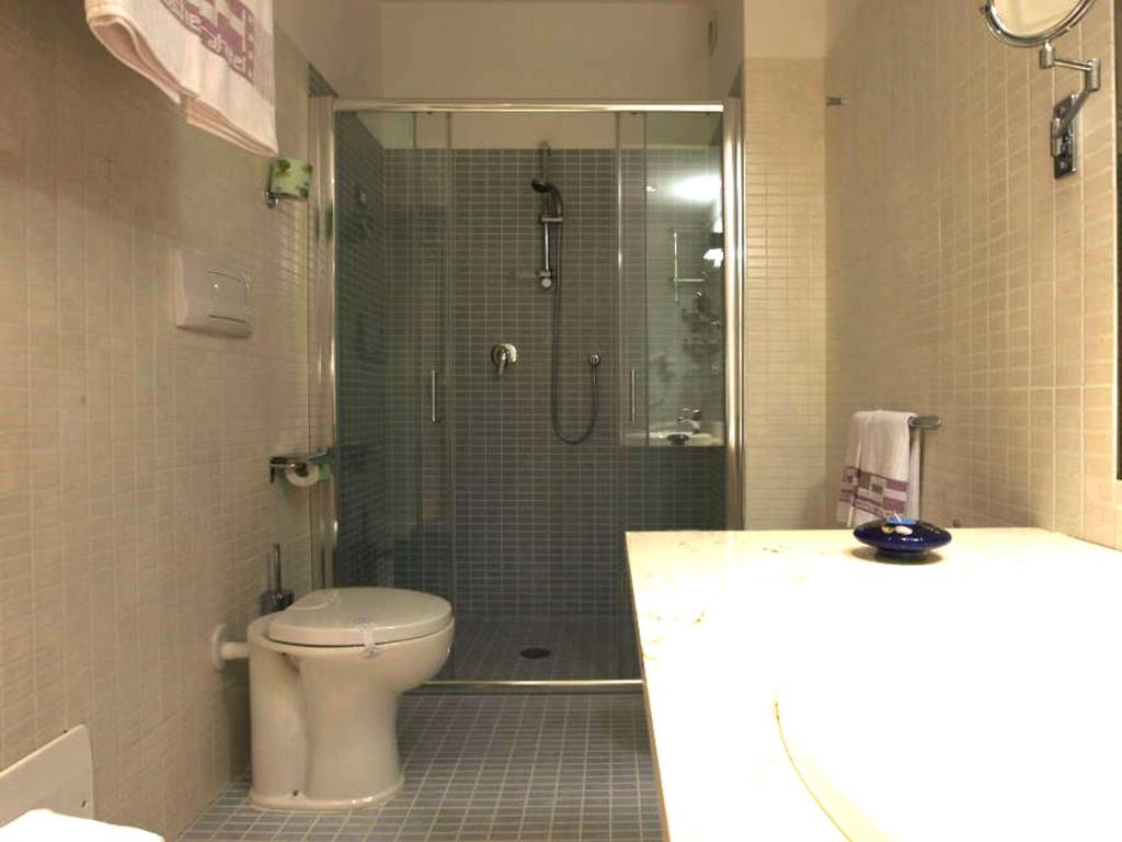 Suite Classic King Bed