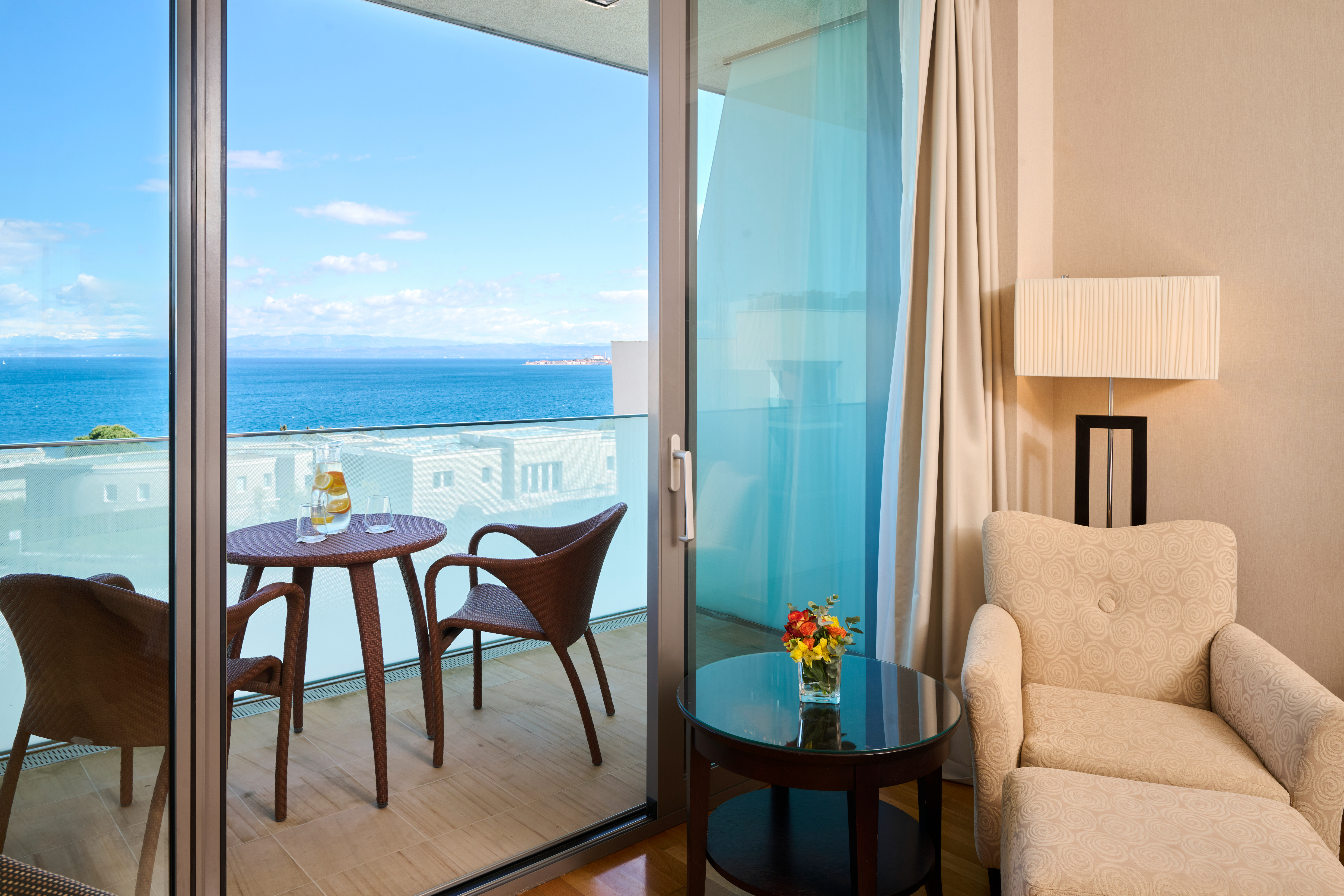 Twin Deluxe Sea View