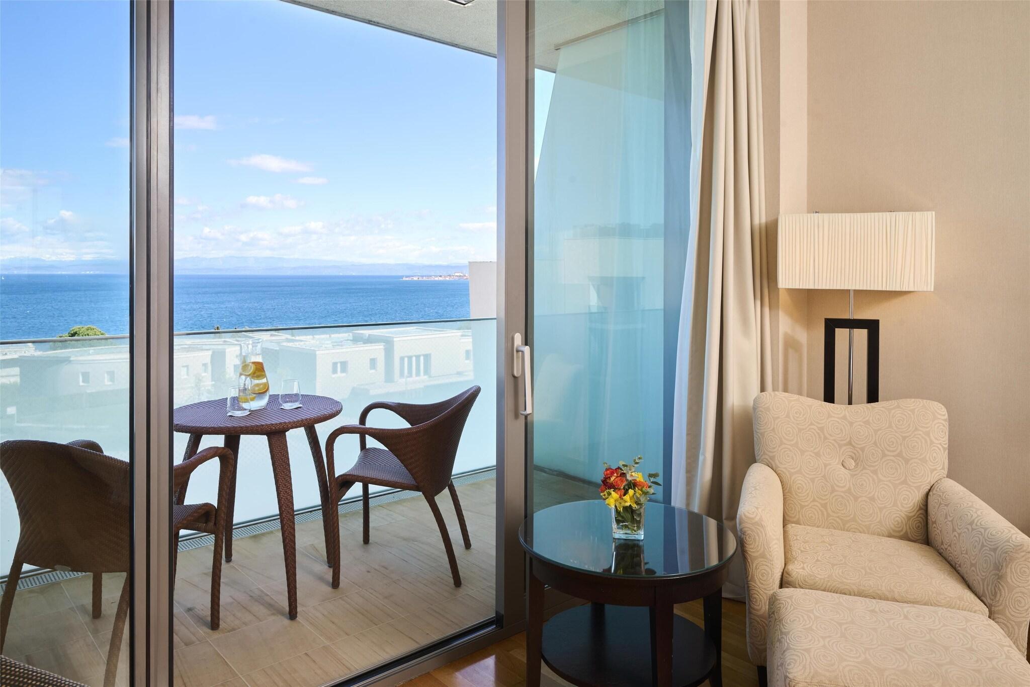 Family Room Sea View