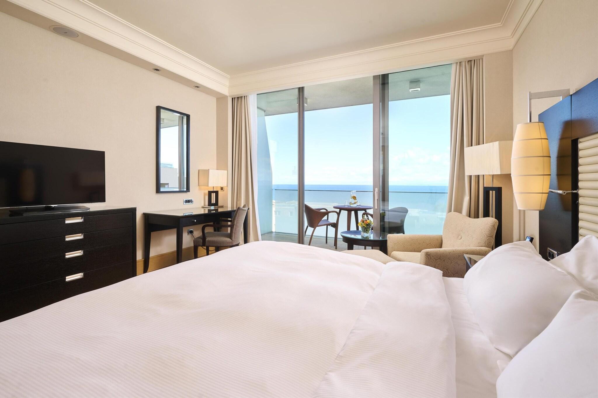 Family Room Sea View