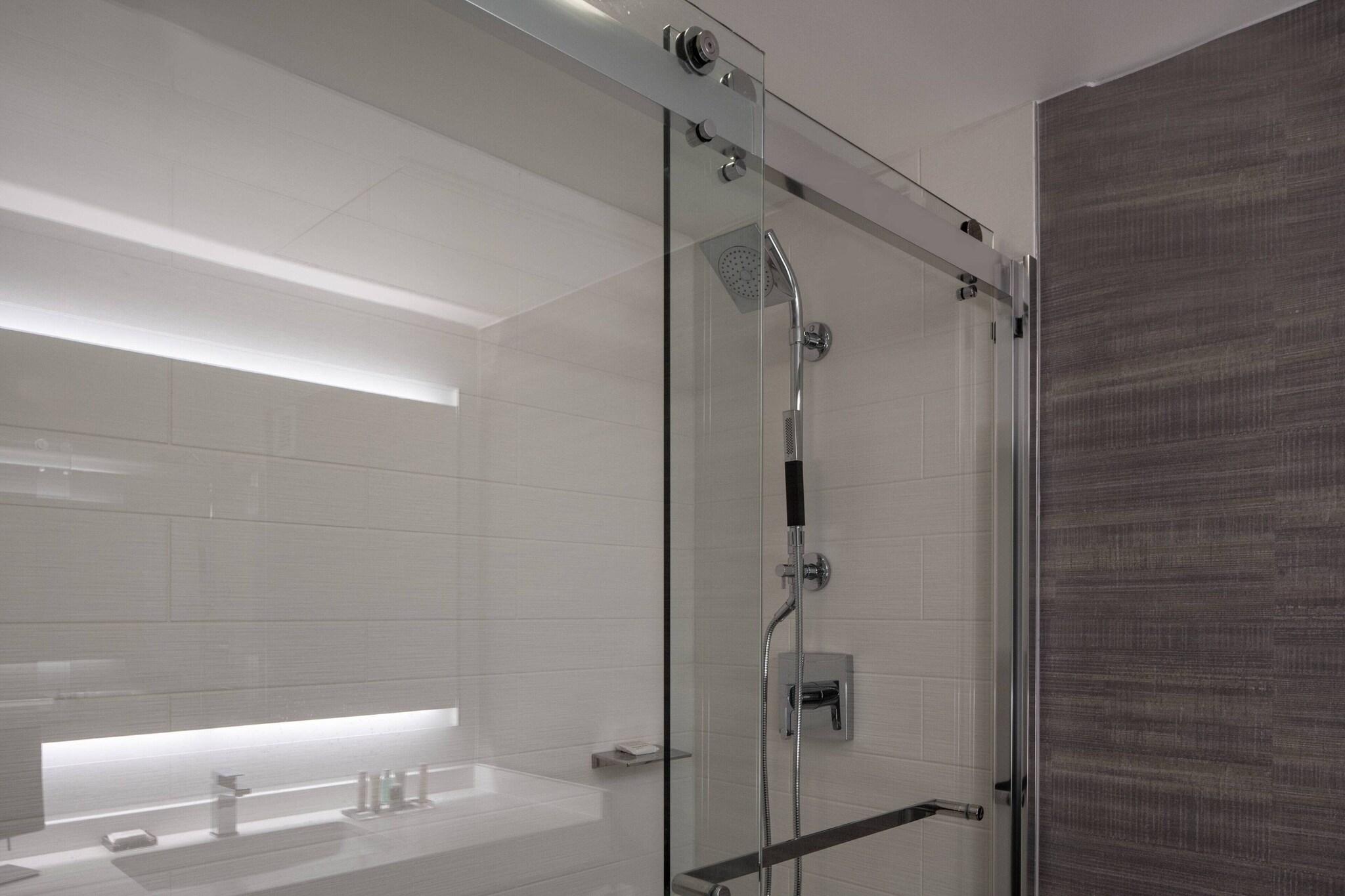 Double Club King Bed