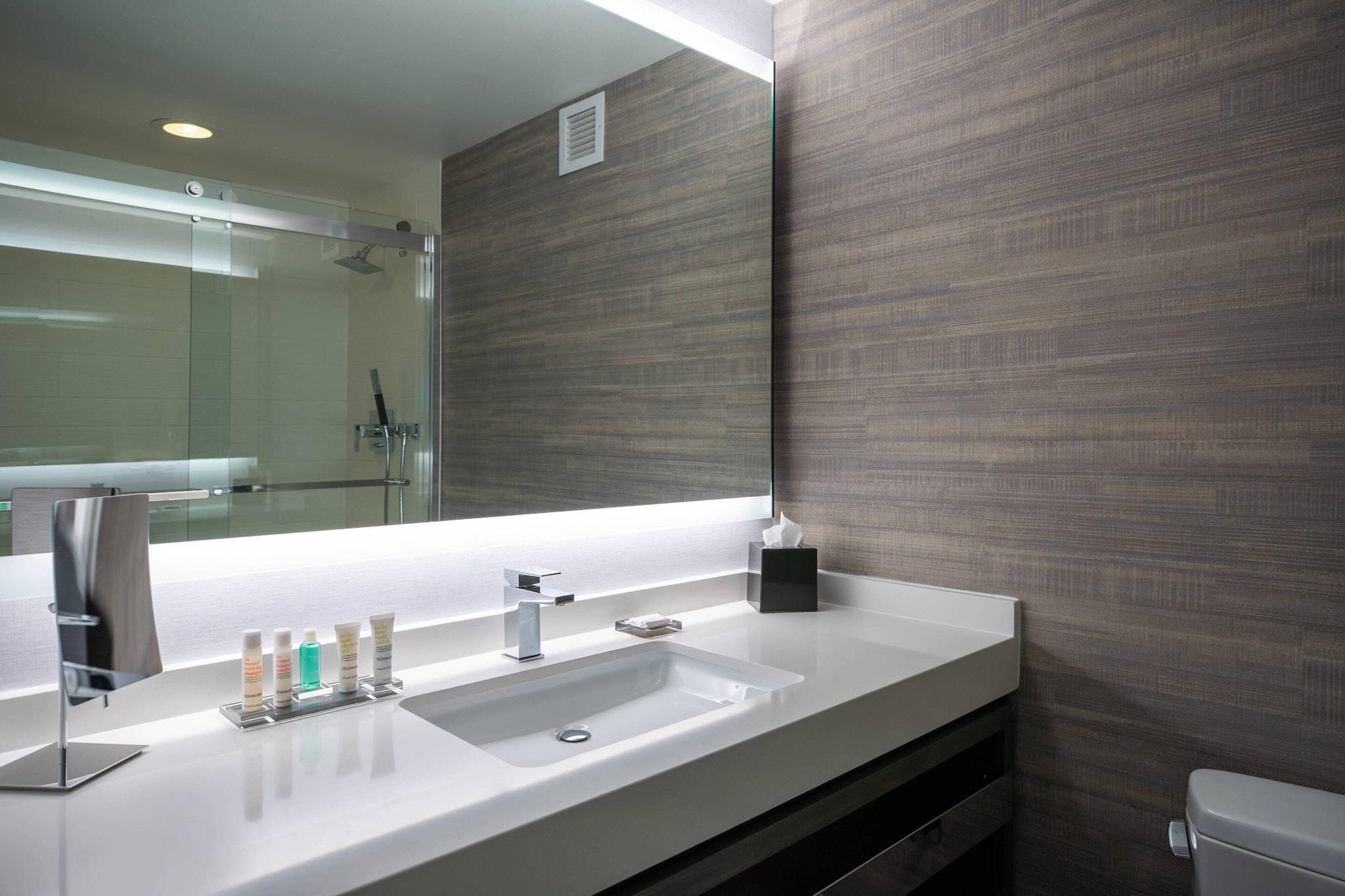 Double Club King Bed