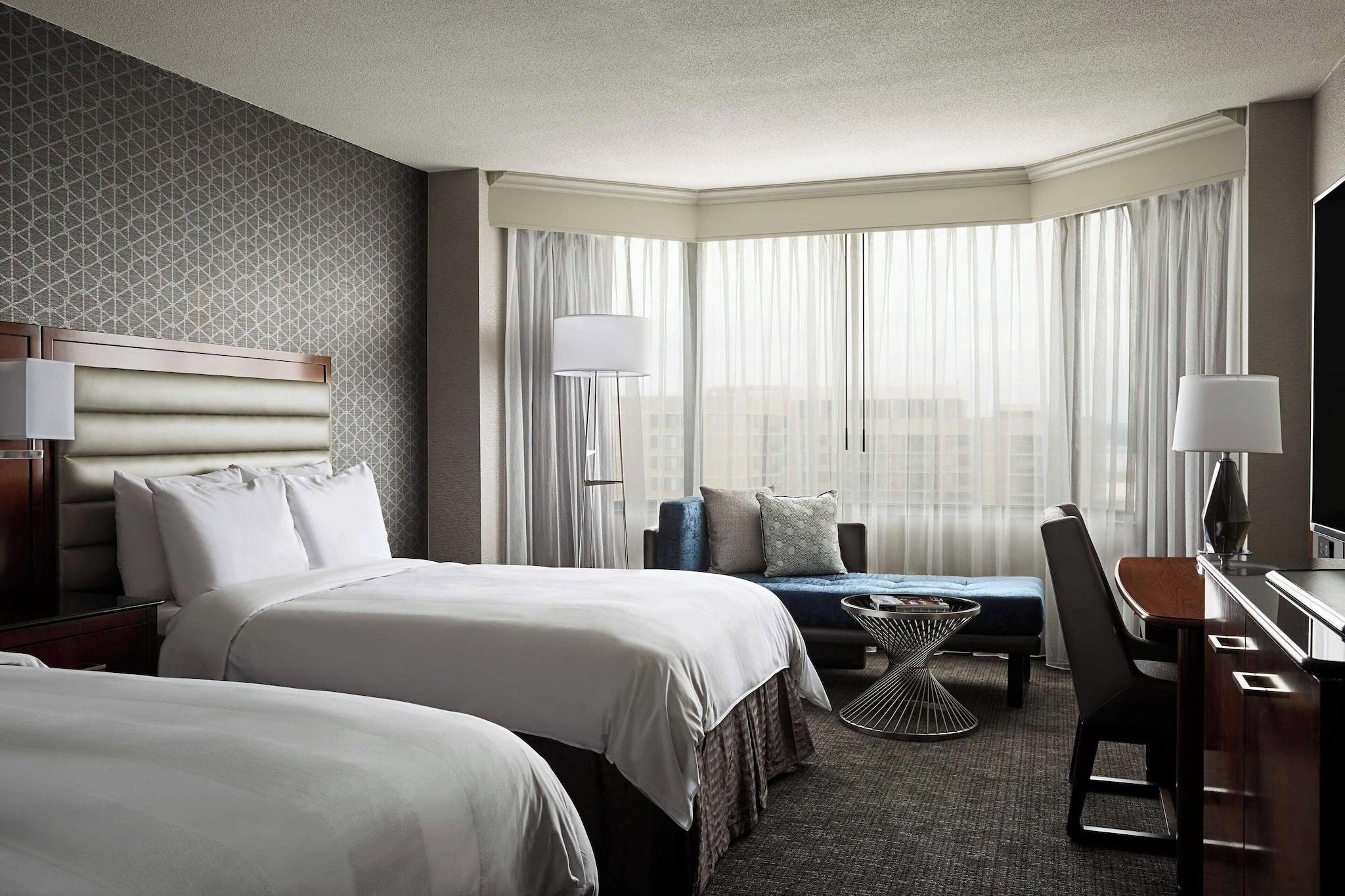 Junior Suite Two Double Beds One Bedroom 