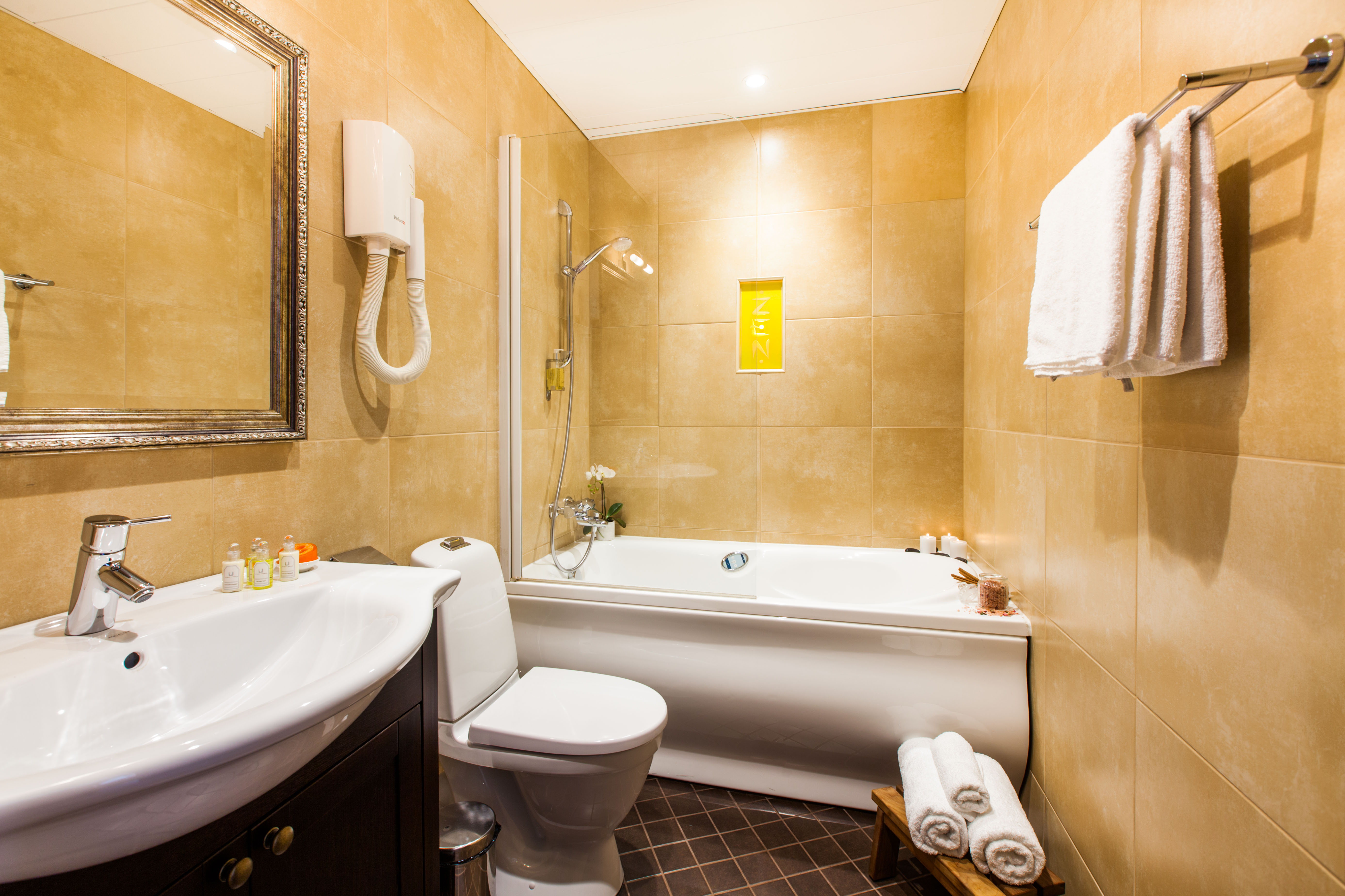 Double or Twin Standard