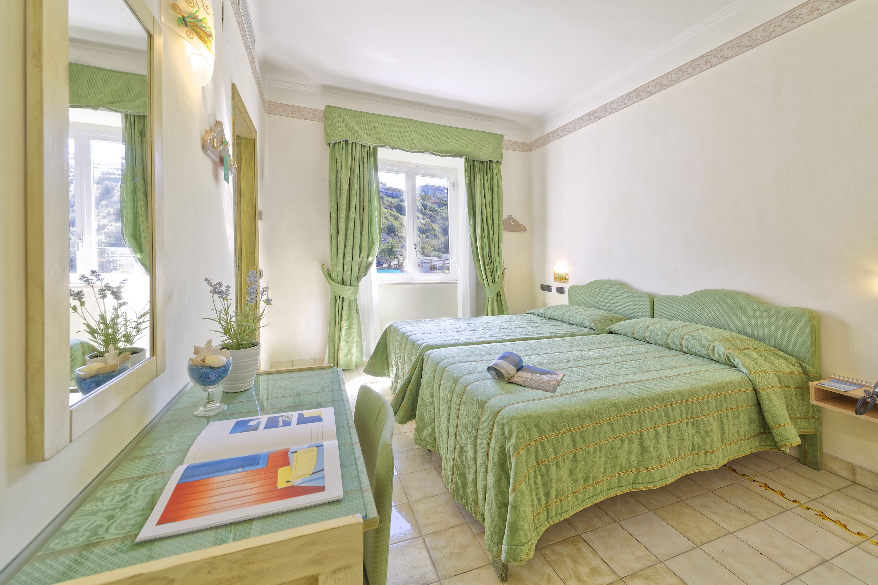 Double or Twin Standard