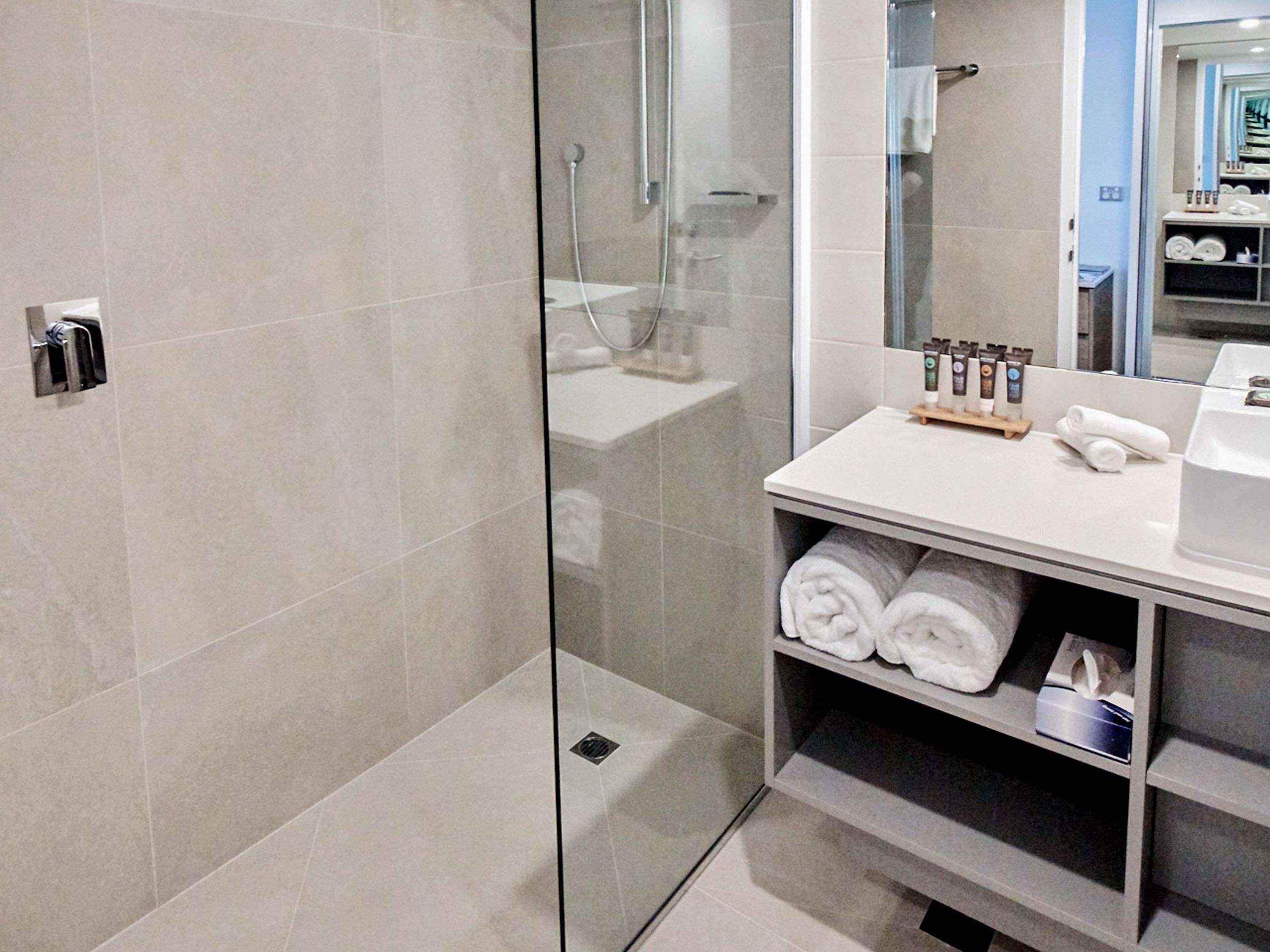 Double Deluxe Pool View