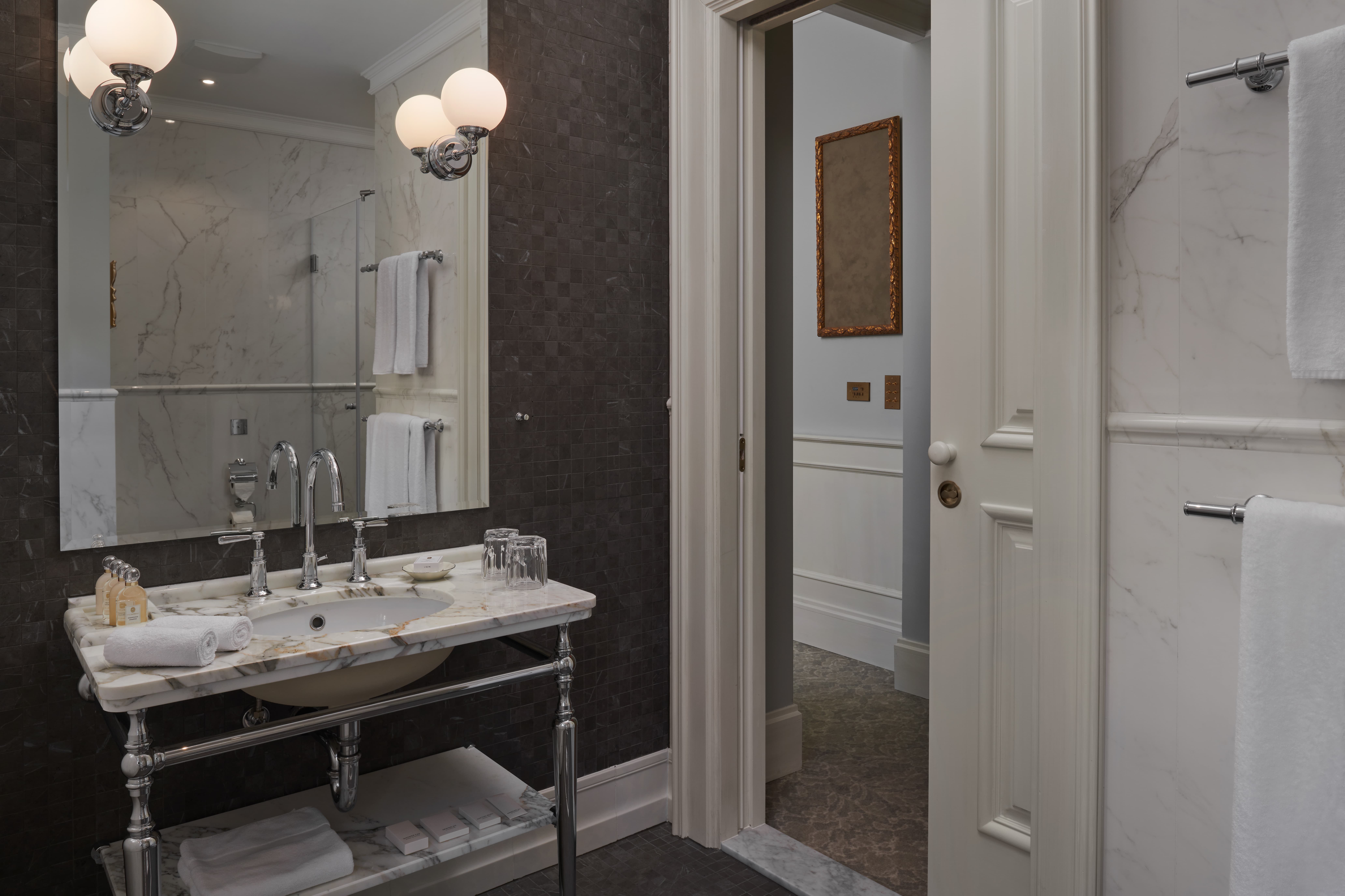 Double or Twin Standard