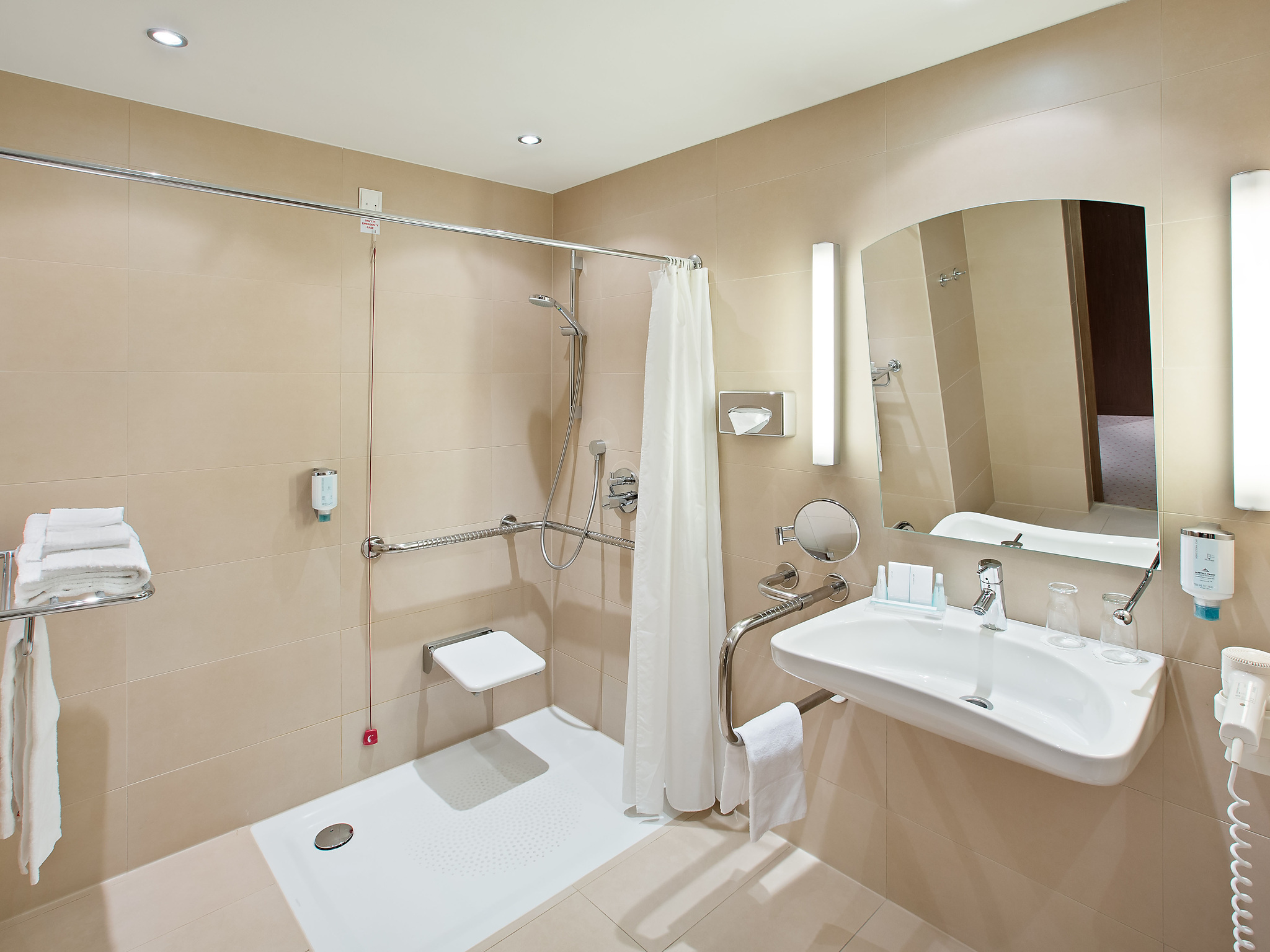 Double or Twin Deluxe