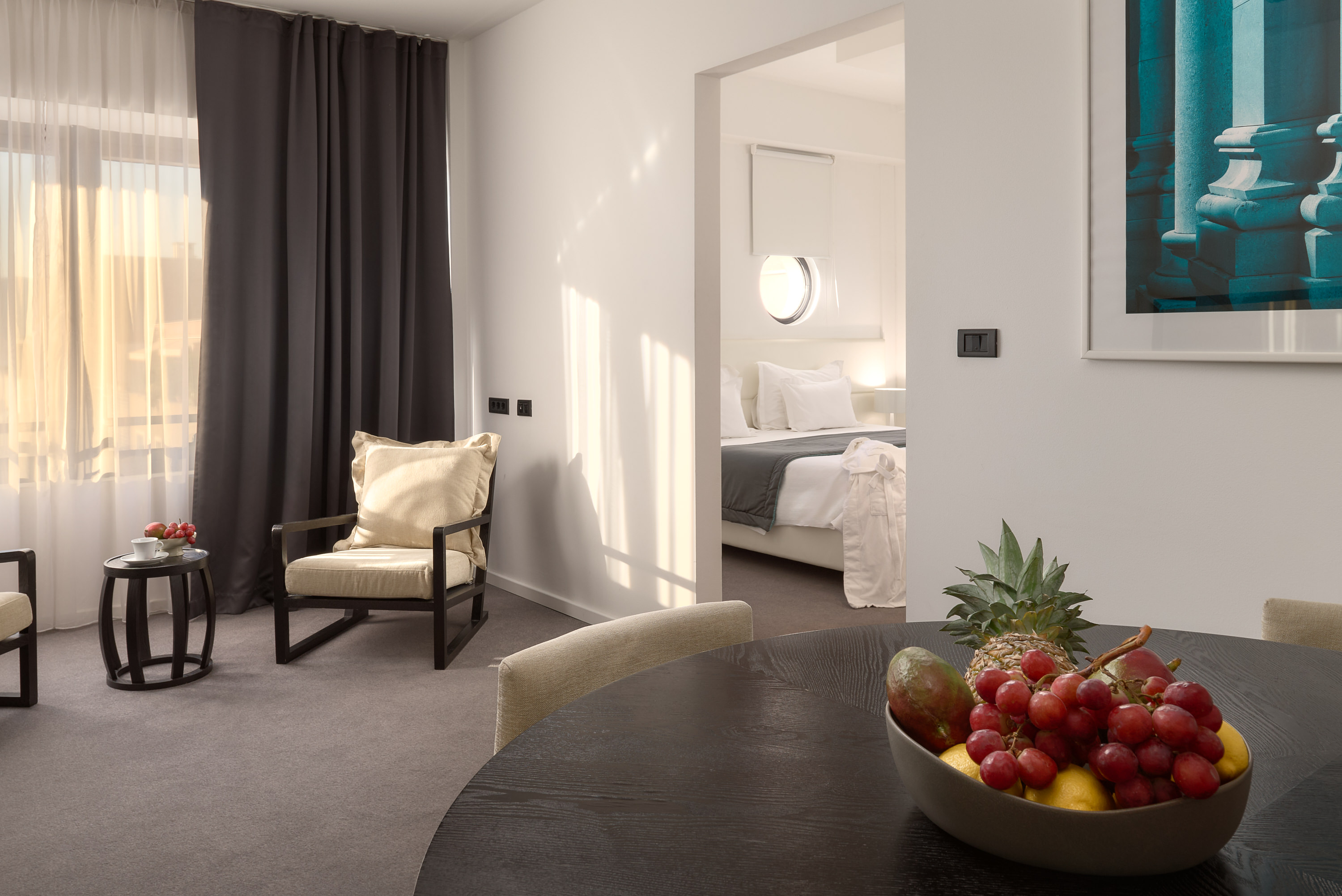 Double Single Executive