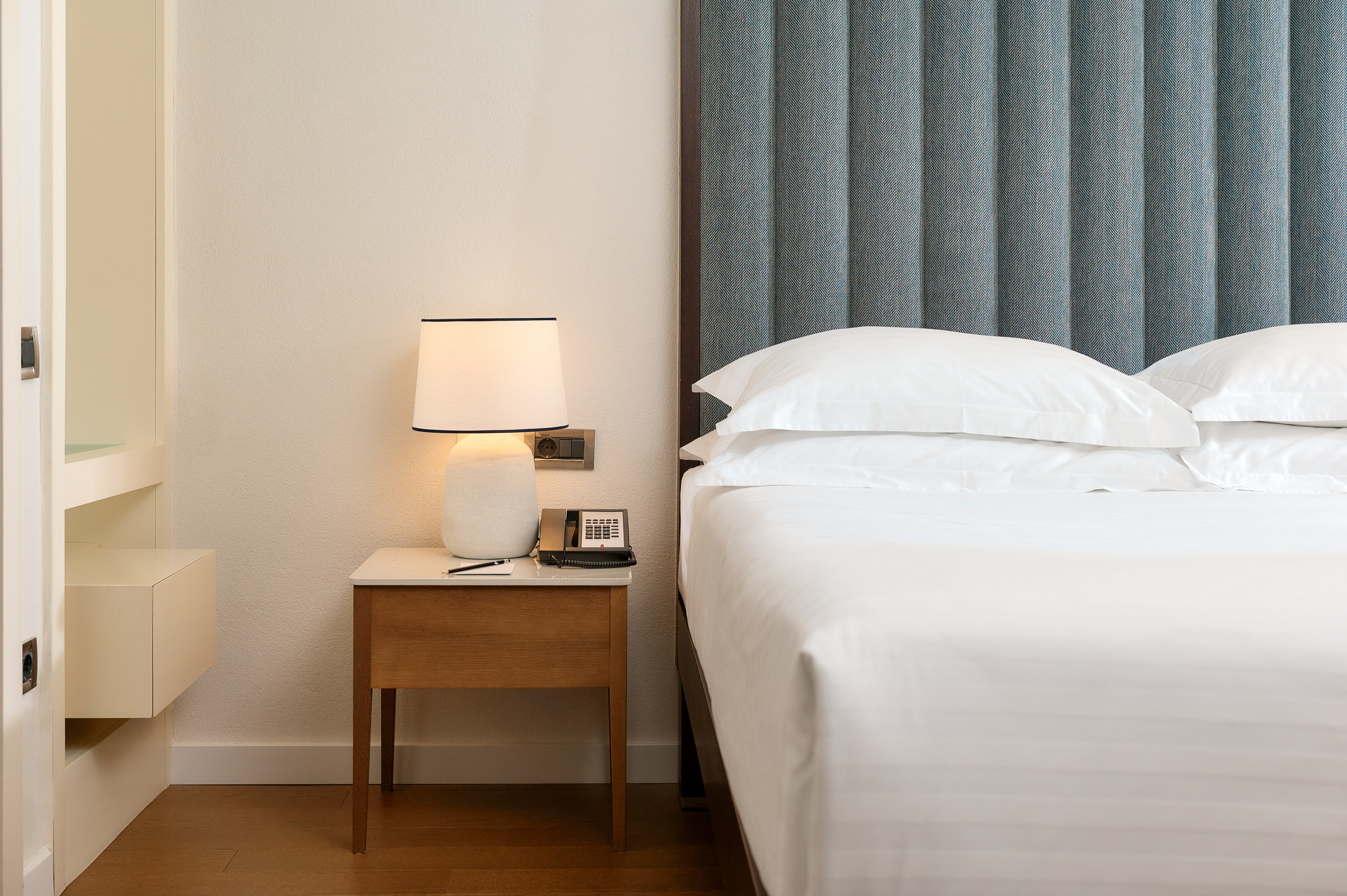 Single Classic with Balcony