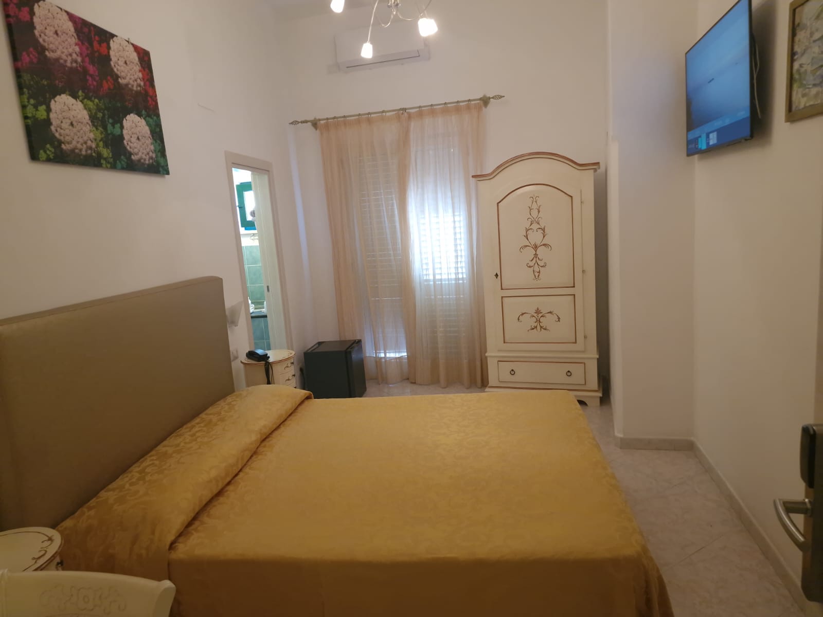 Double or Twin Standard