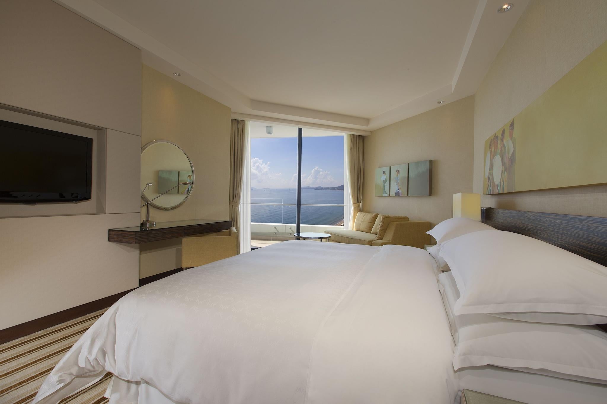 Double Ocean View King Bed