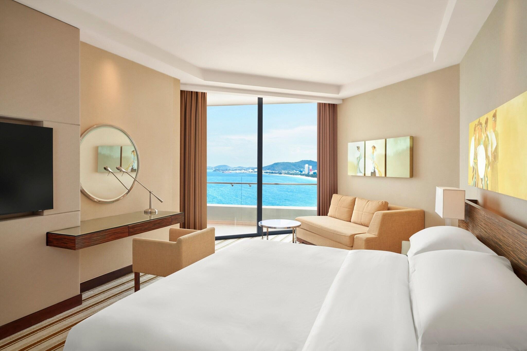 Double Ocean View King Bed