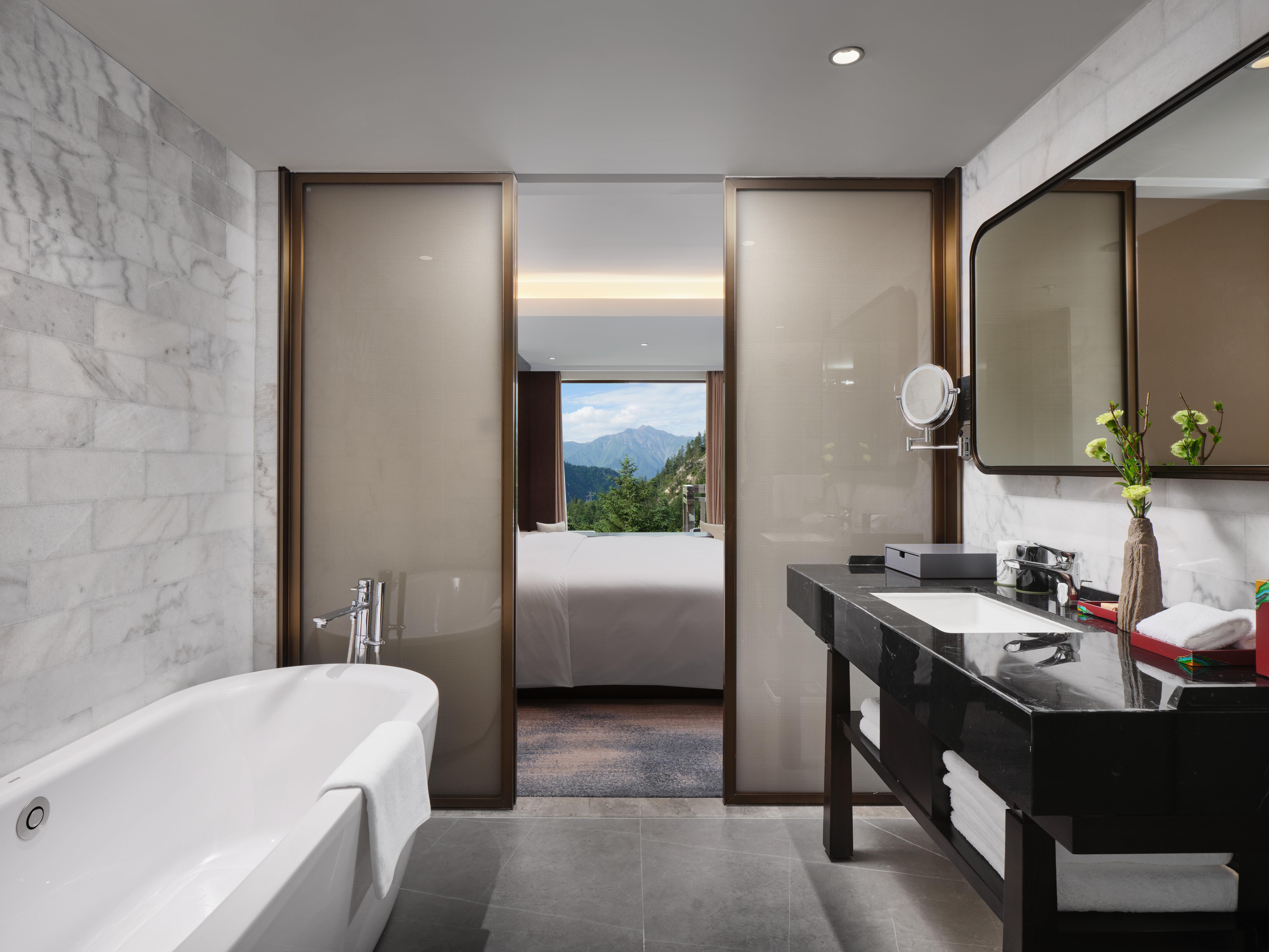 Double Premium with Views