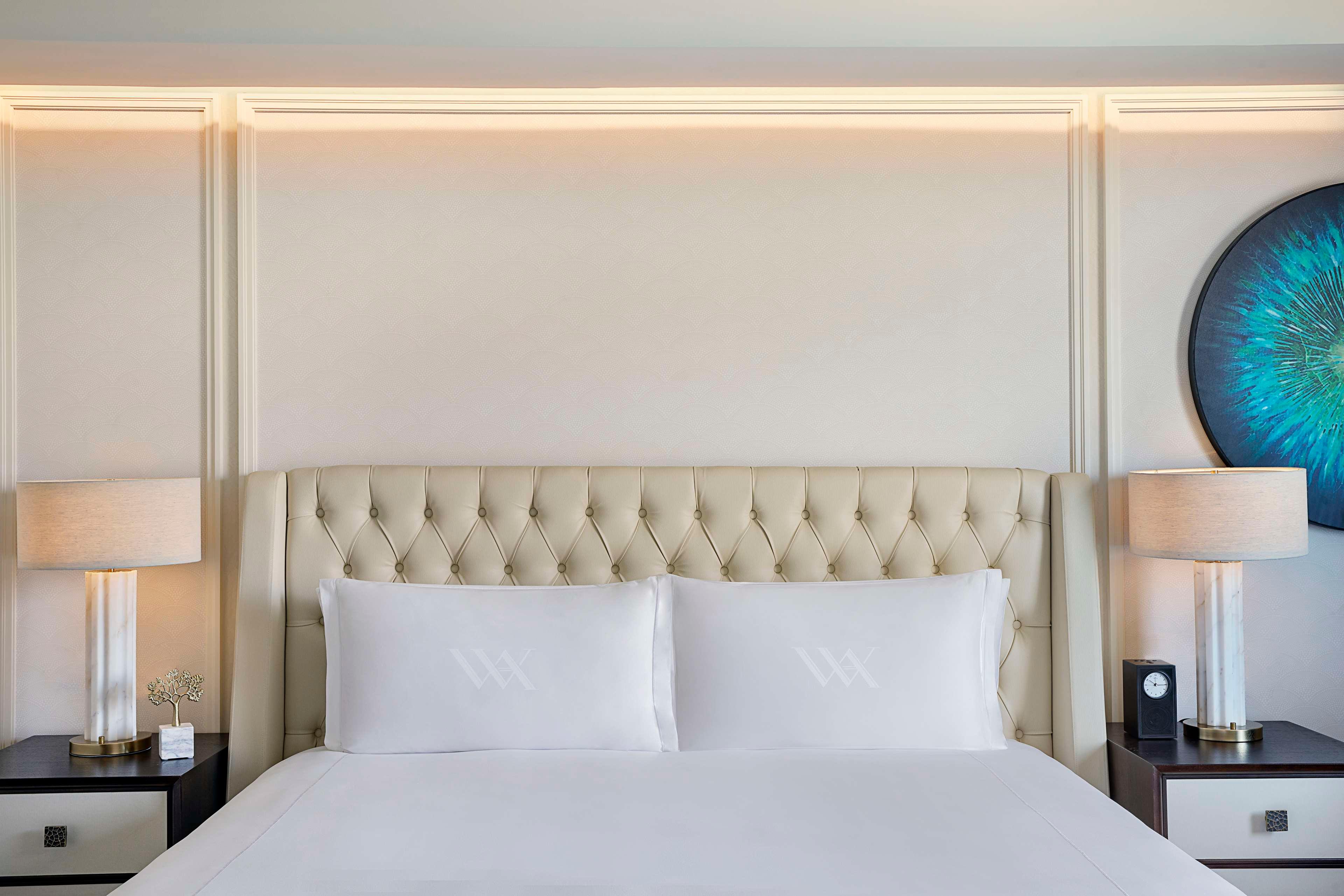 Double Deluxe King Bed