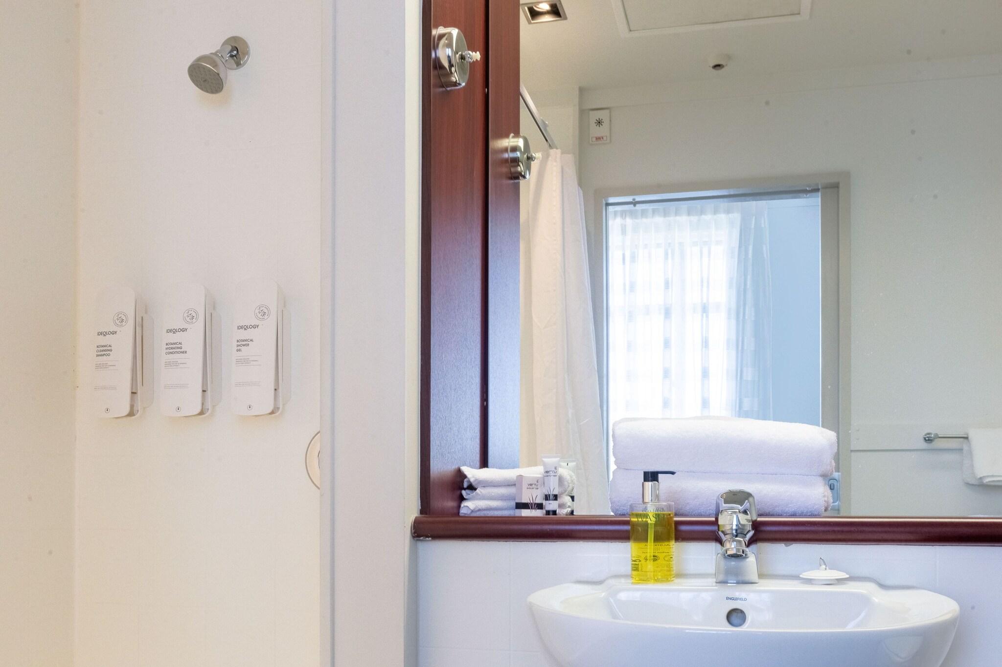 Studio Deluxe Two Beds