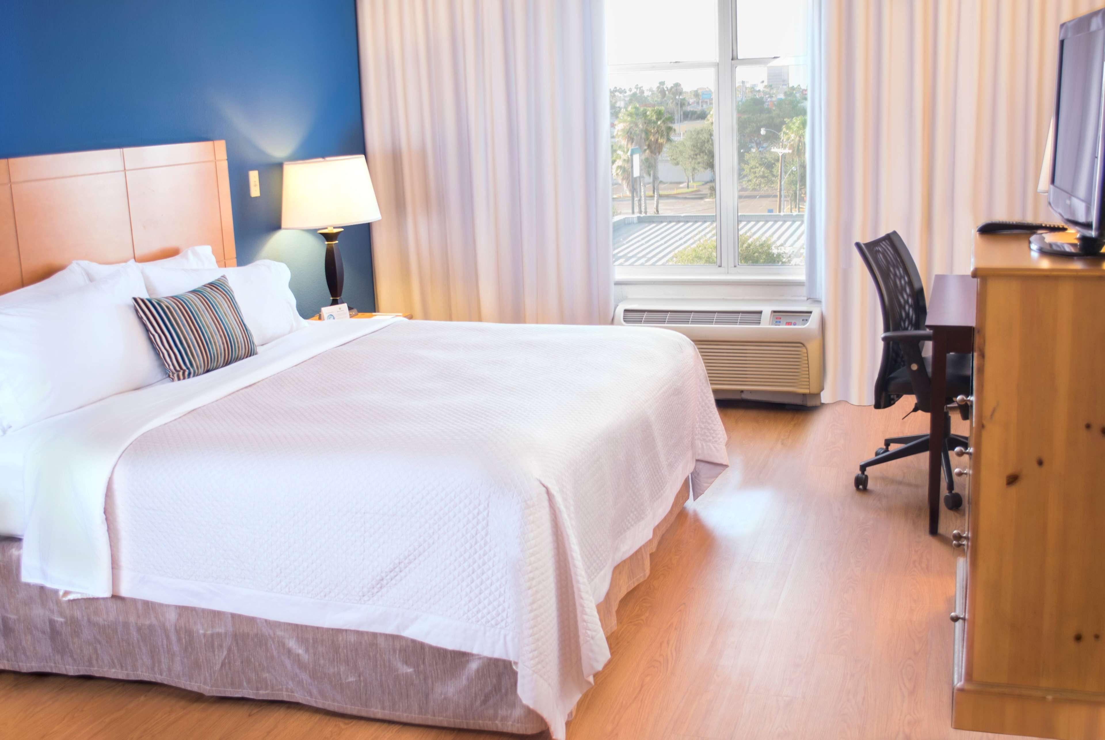 Room Deluxe King Bed