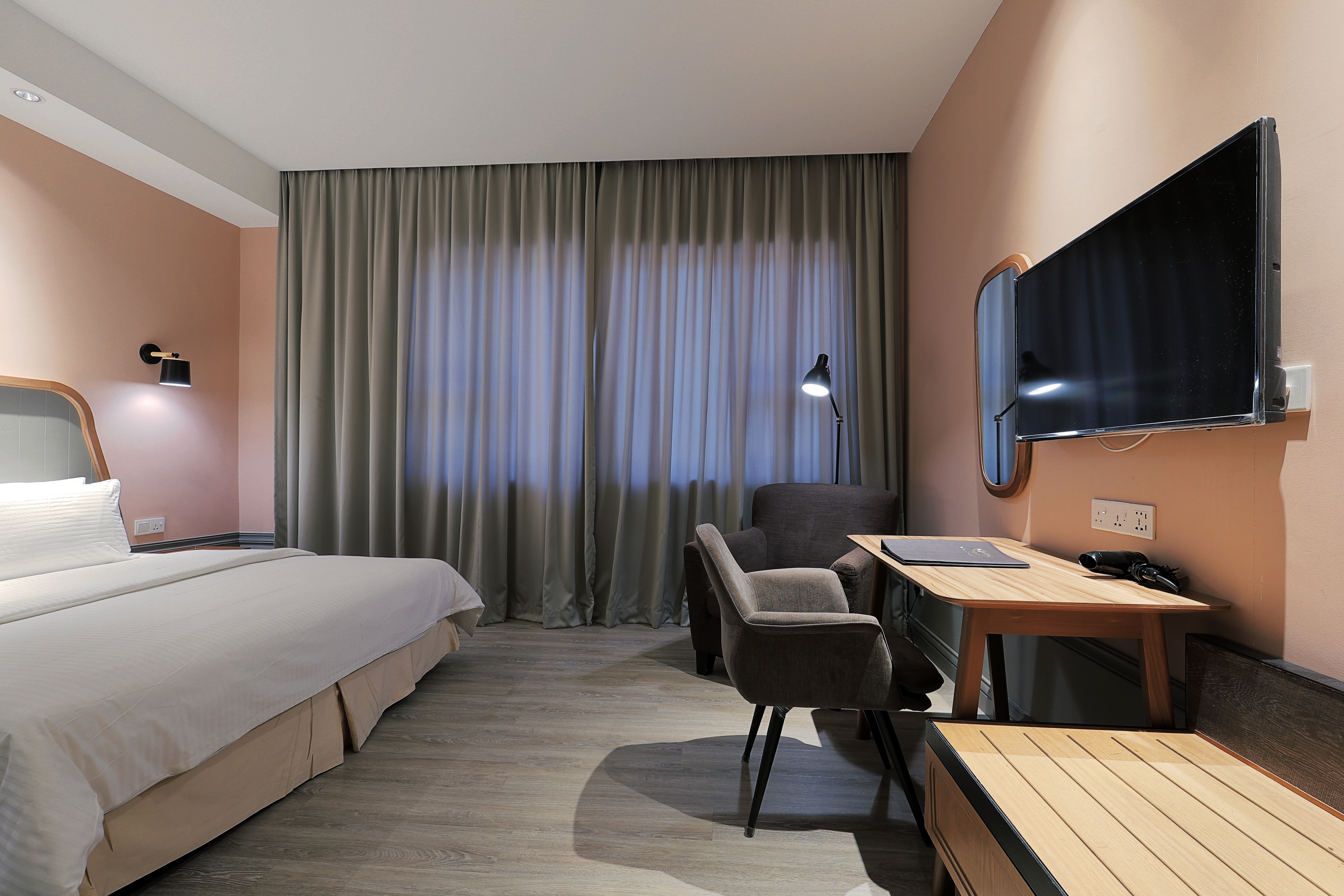 Double King Size Bed