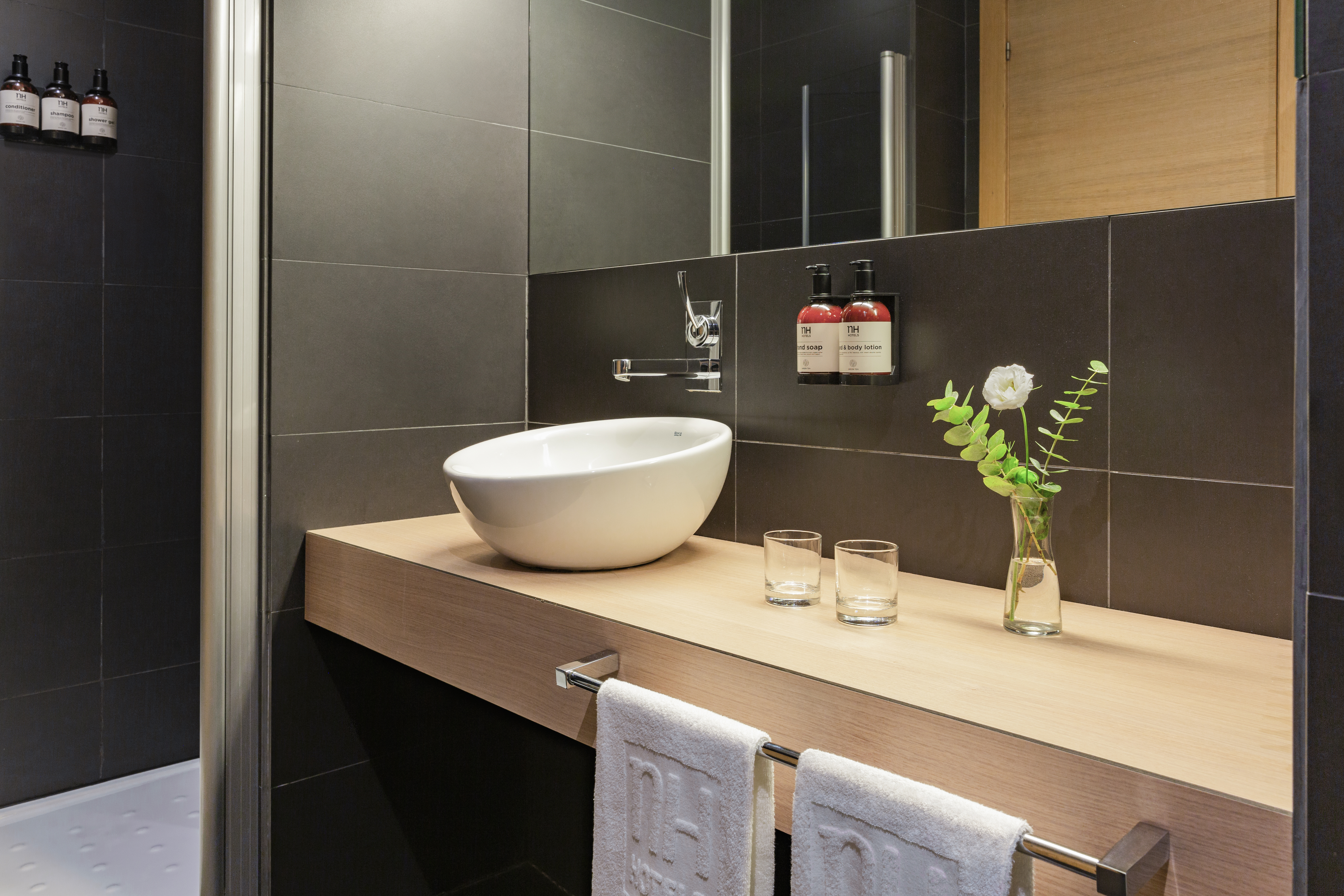 Family Room Connecting Room