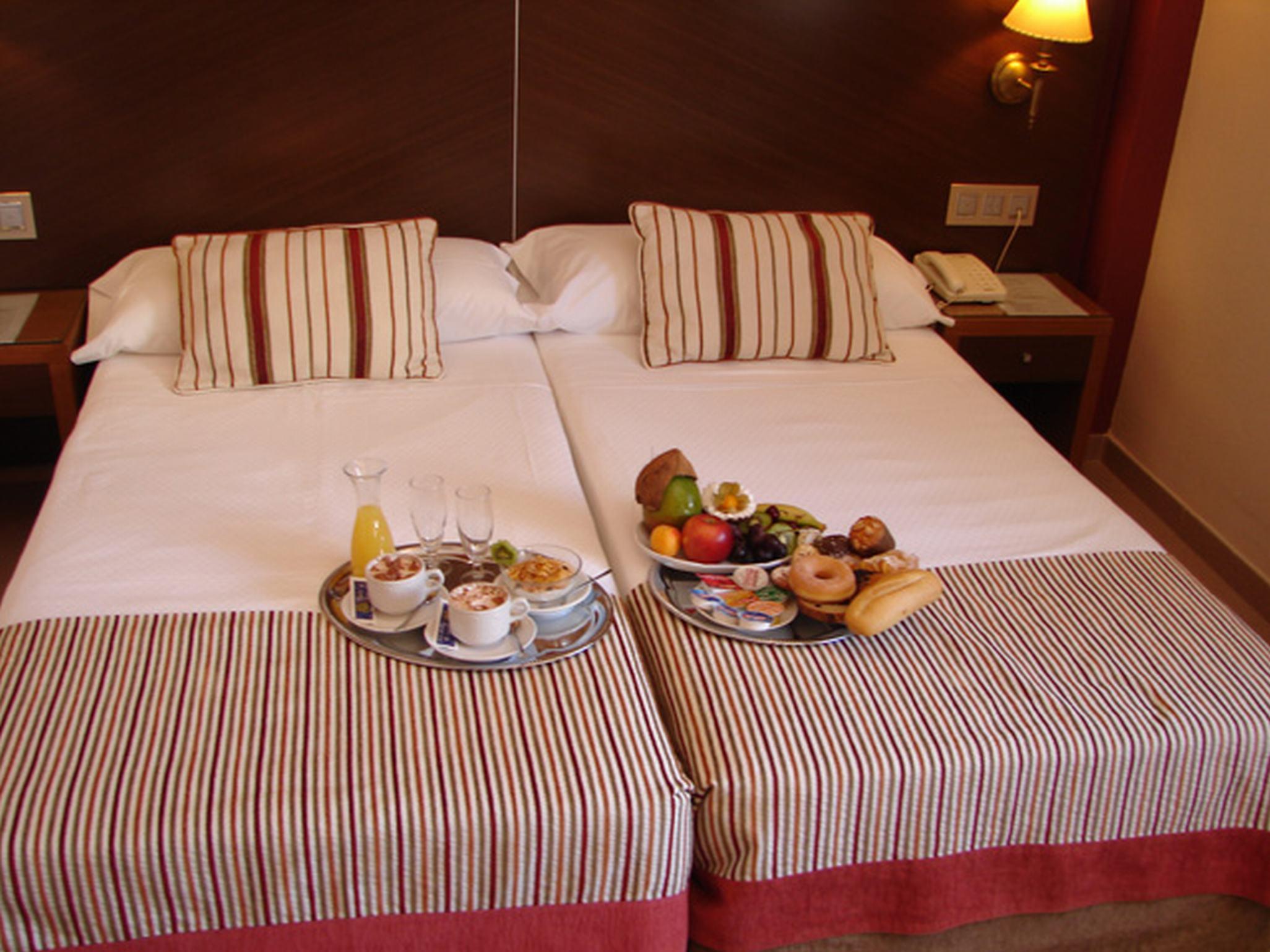 Double or Twin Standard