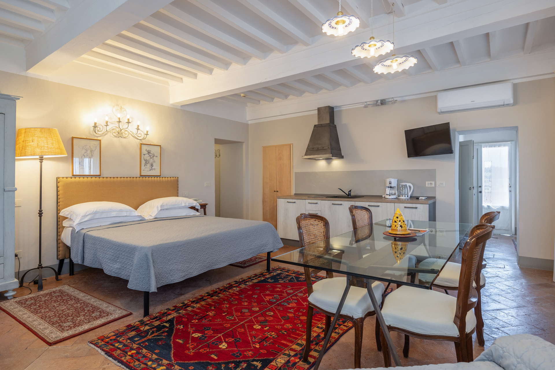 Suite with Terrace with Views