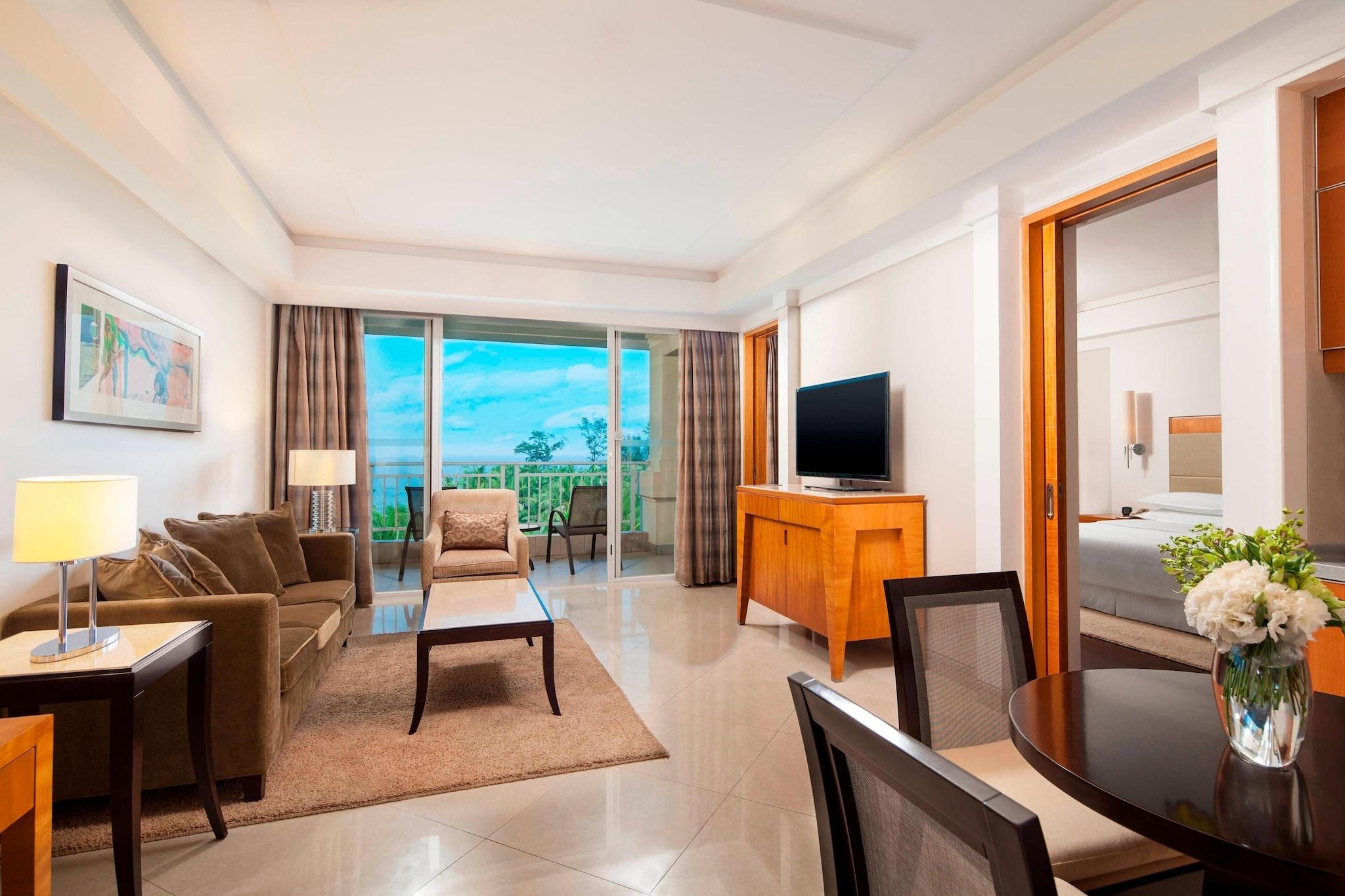 Suite Ocean View King Bed