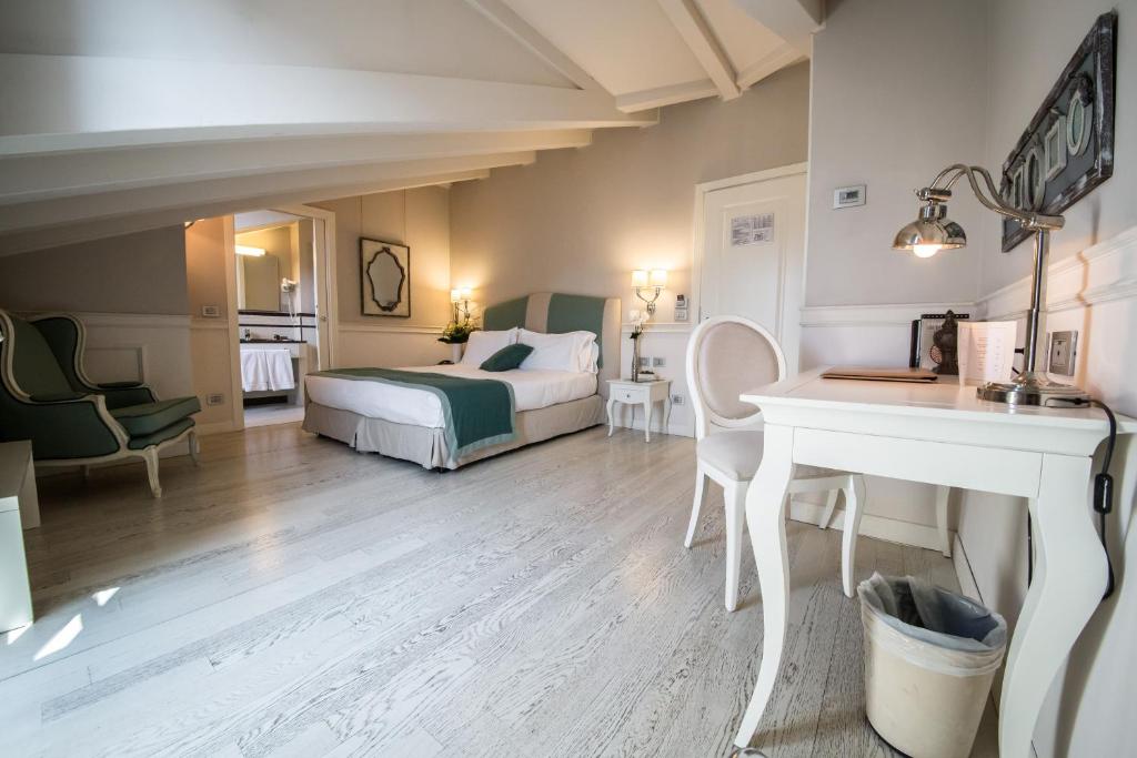 Double or Twin Superior