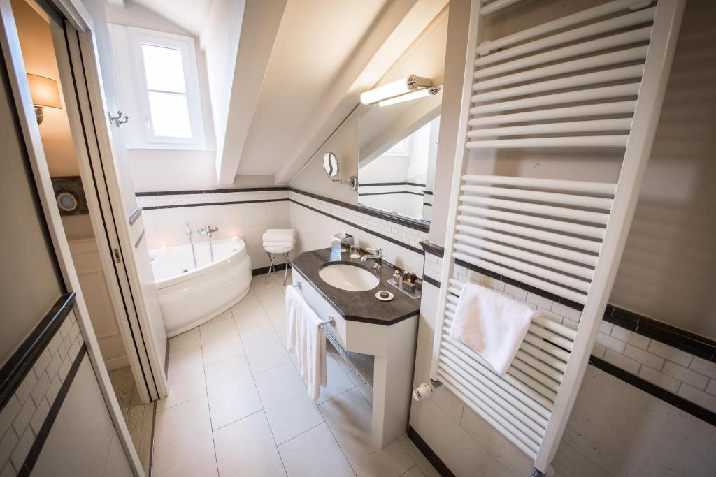 Double or Twin Superior