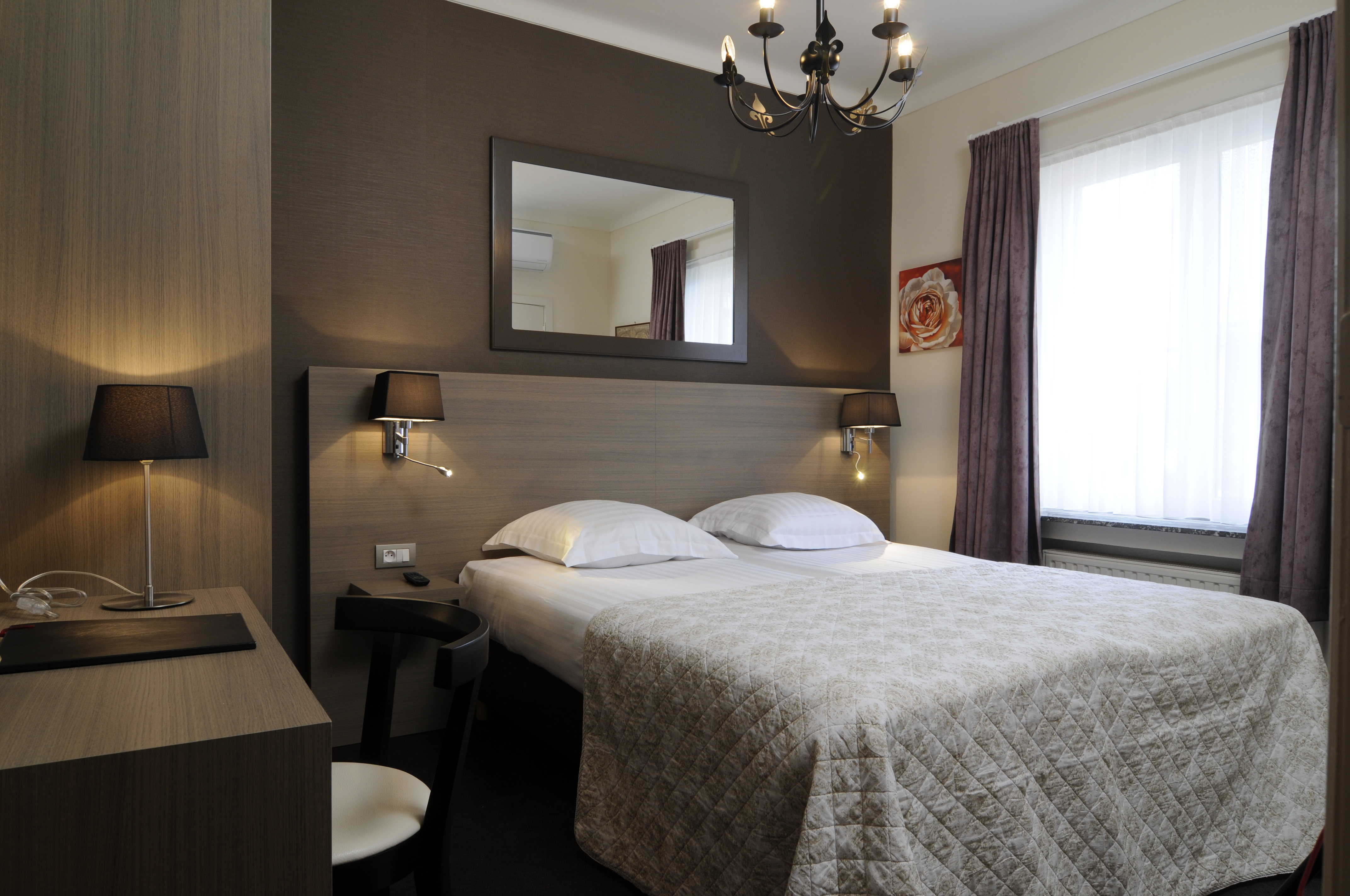 Double or Twin Standard