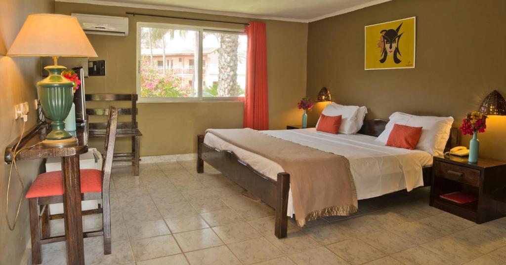 Twin with Air Conditioning