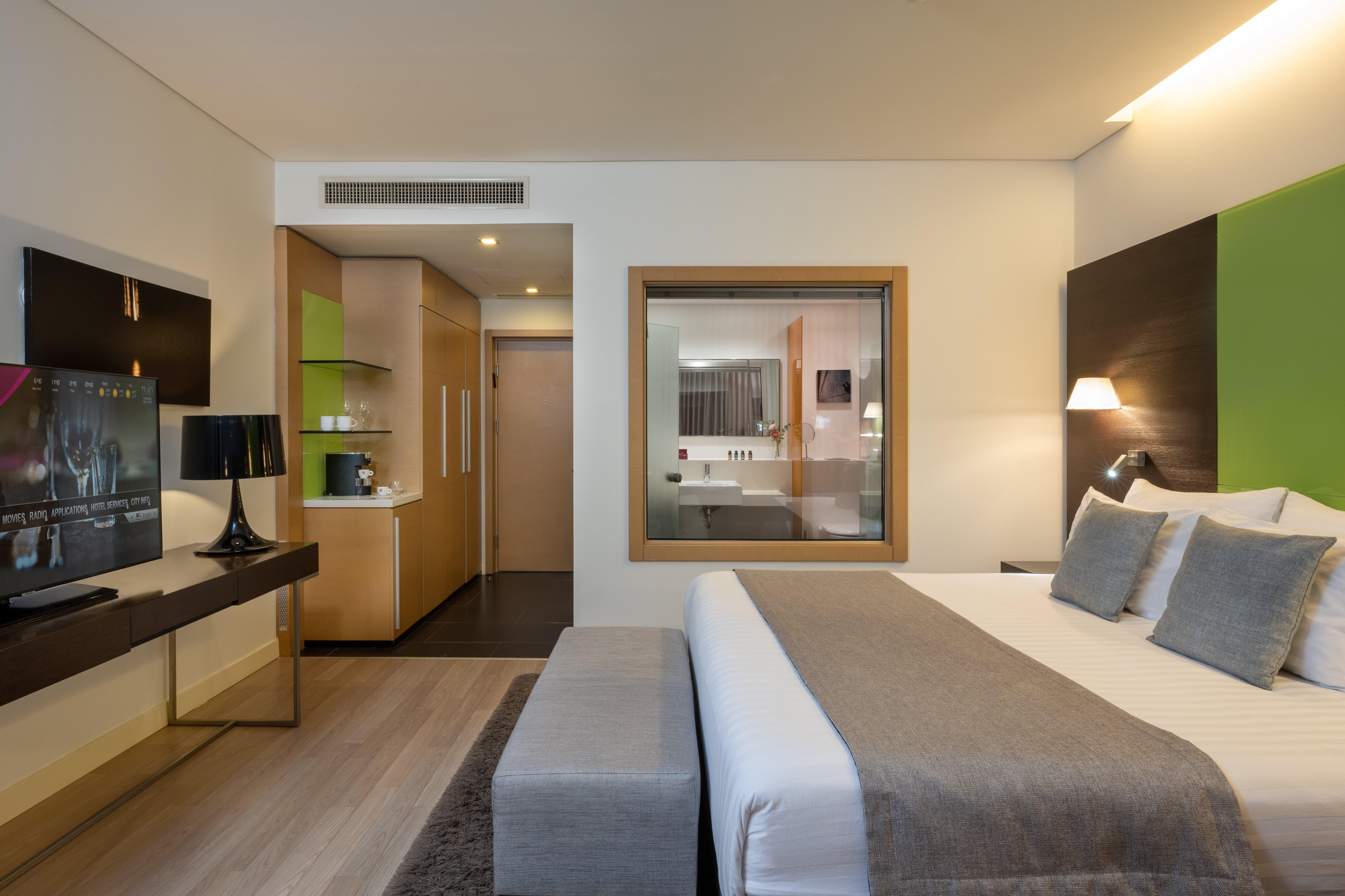 Double King Size Bed