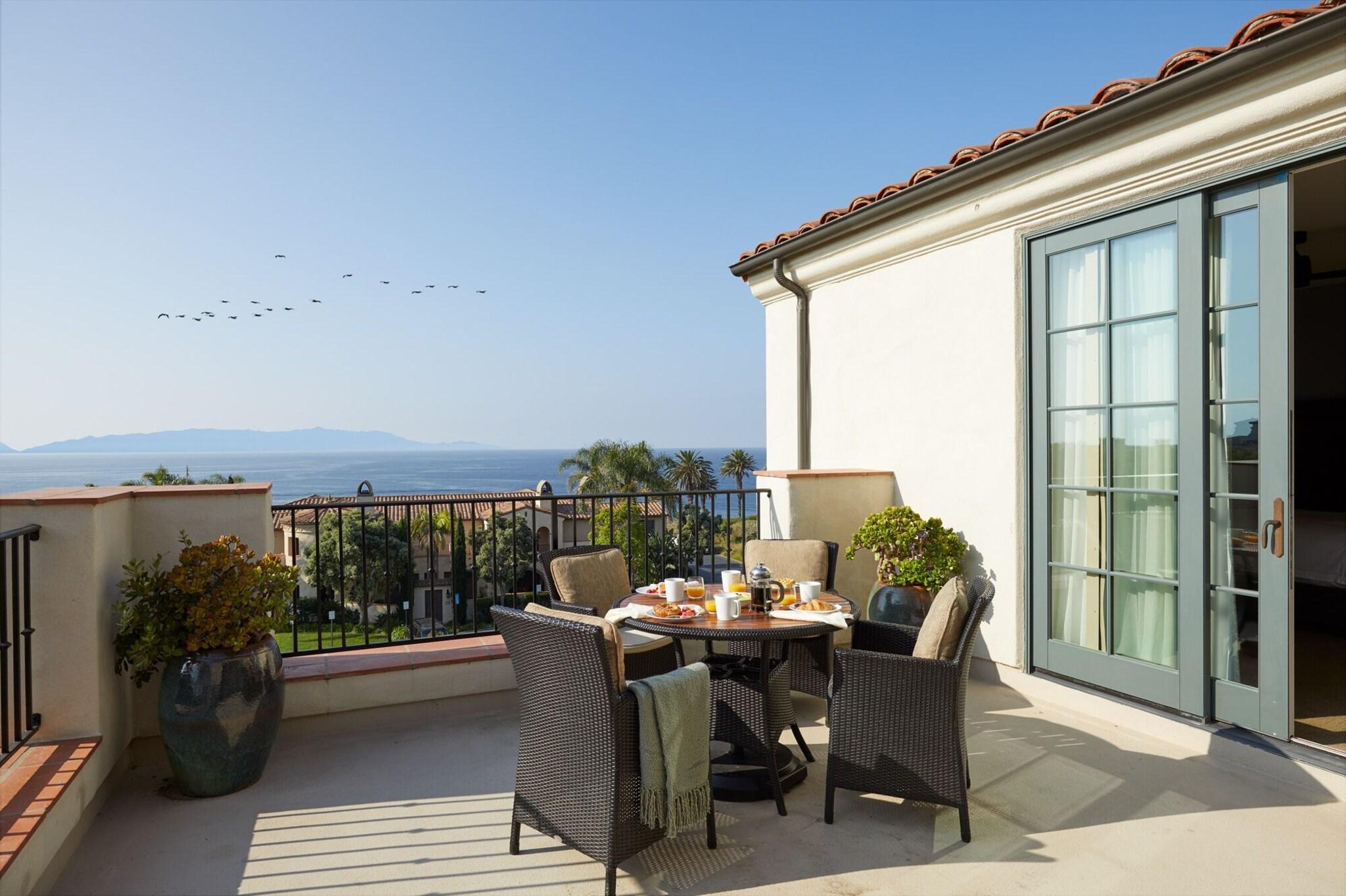 House Ocean View King Bed