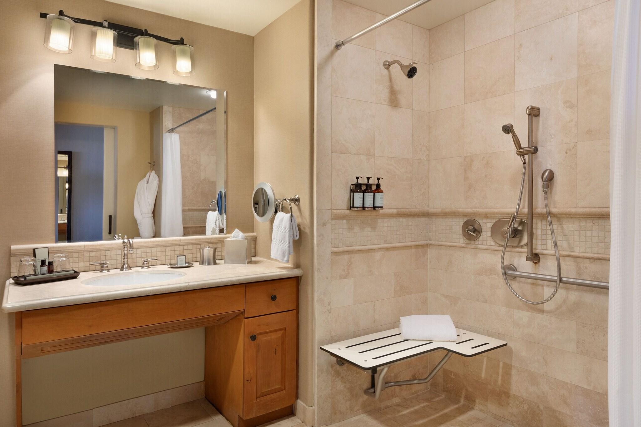 Bungalow Two King Beds