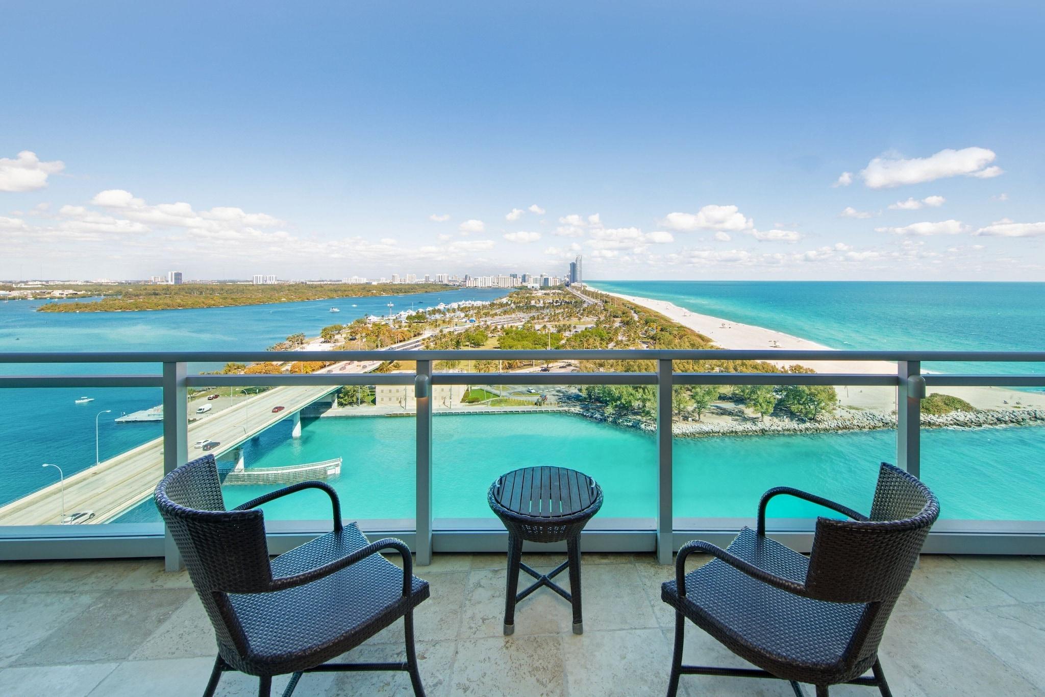 Quadruple Ocean View Two Queen Beds