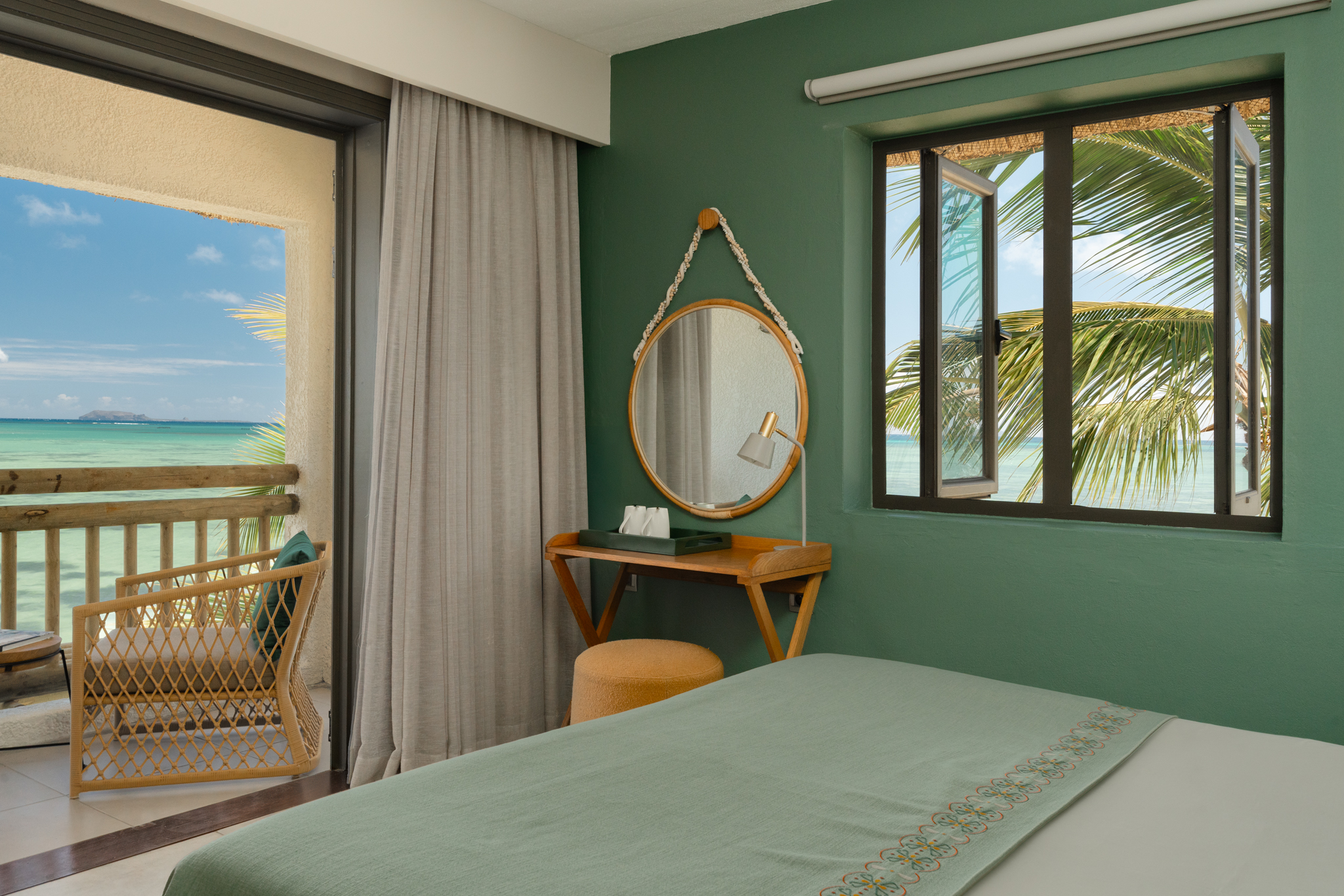 Room Comfort Sea View