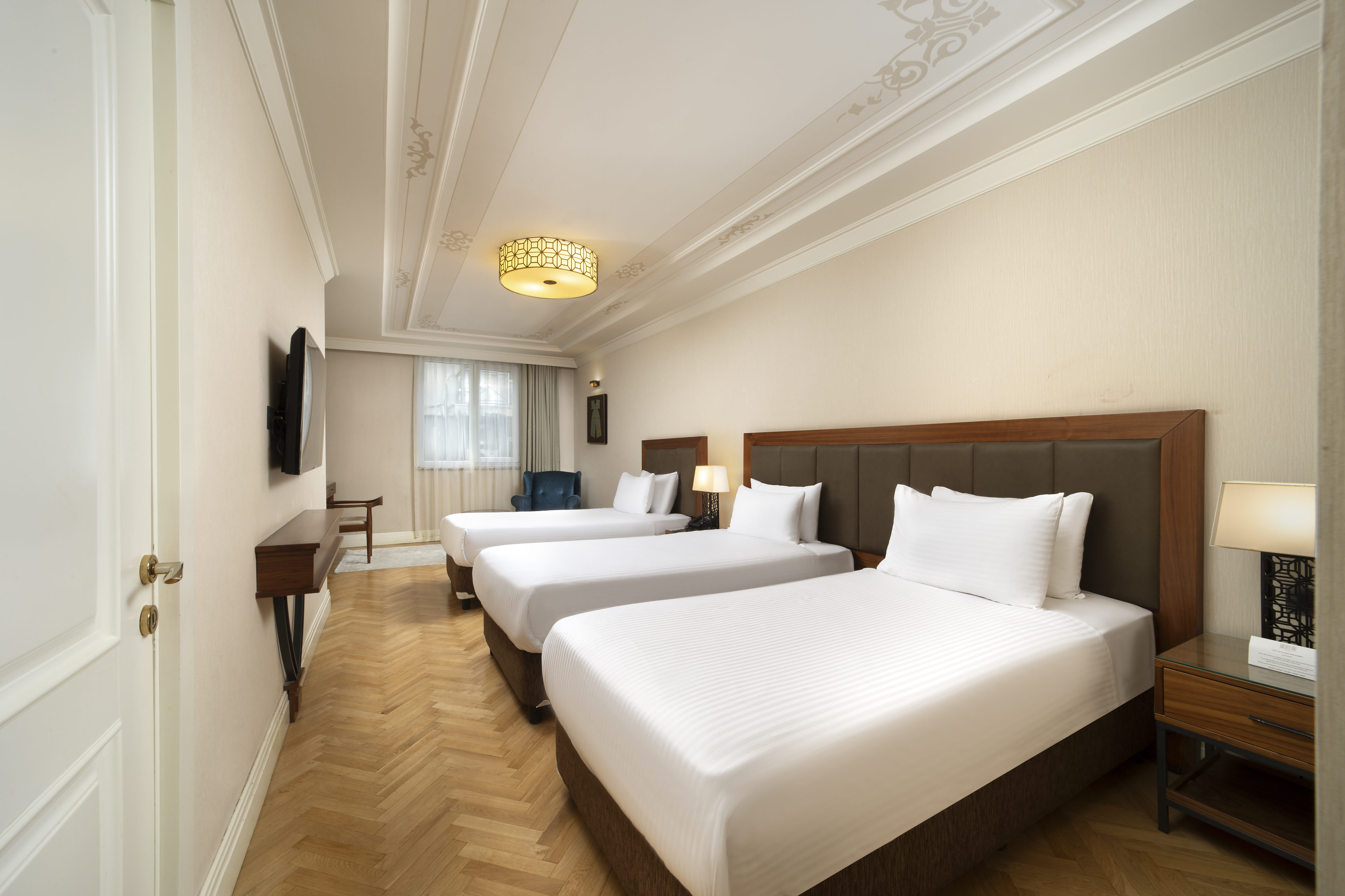 Family Room Connecting Room